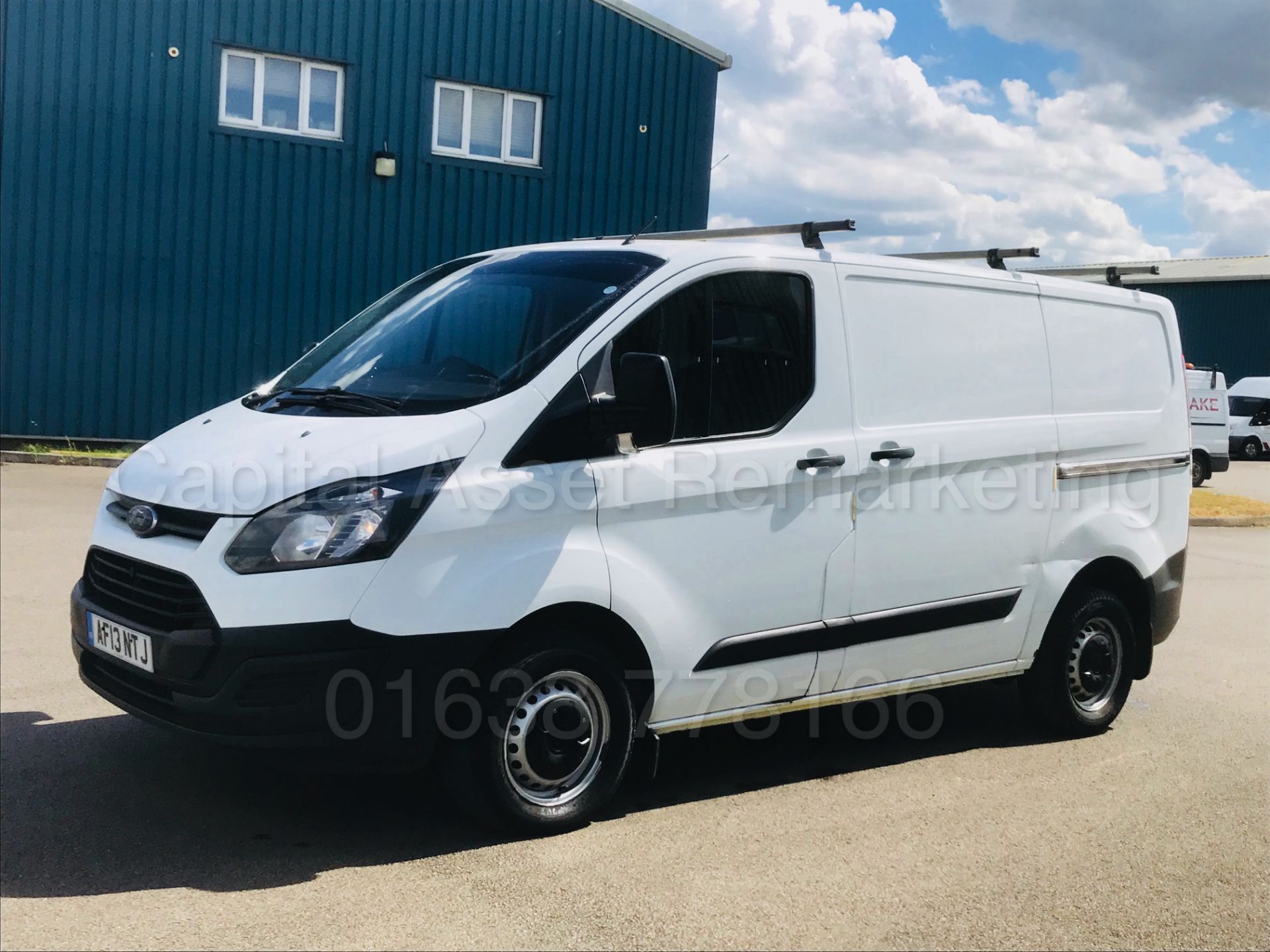 FORD TRANSIT CUSTOM 290 'ECO-TECH' **PANEL VAN** (2013 - 13 REG) '2.2 TDCI - 125 BHP - 6 SPEED' - Bild 6 aus 33