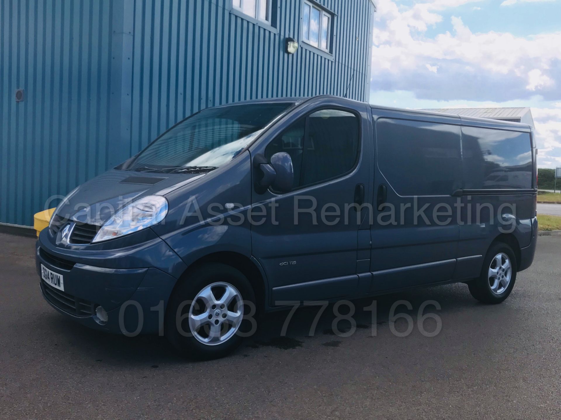 (On Sale) RENAULT TRAFIC 'SPORT EDITION' LWB (2014) '2.0 DCI - 115 BHP - 6 SPEED' *AIR CON* (NO VAT) - Image 2 of 40