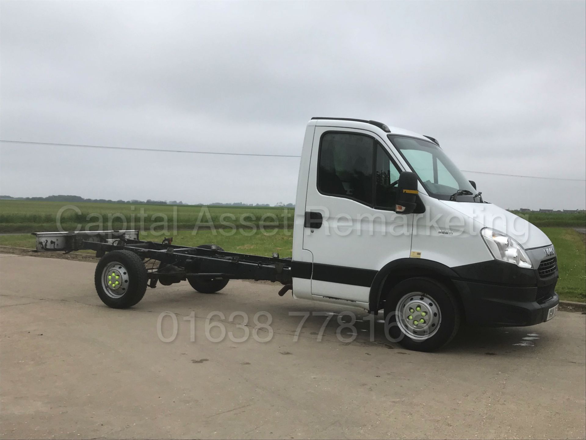 (ON SALE) IVECO DAILY 35S11 'LWB - CHASSIS CAB' (2014 - 14 REG) '2.3 DIESEL - 6 SPEED' (1 OWNER) - Bild 11 aus 23