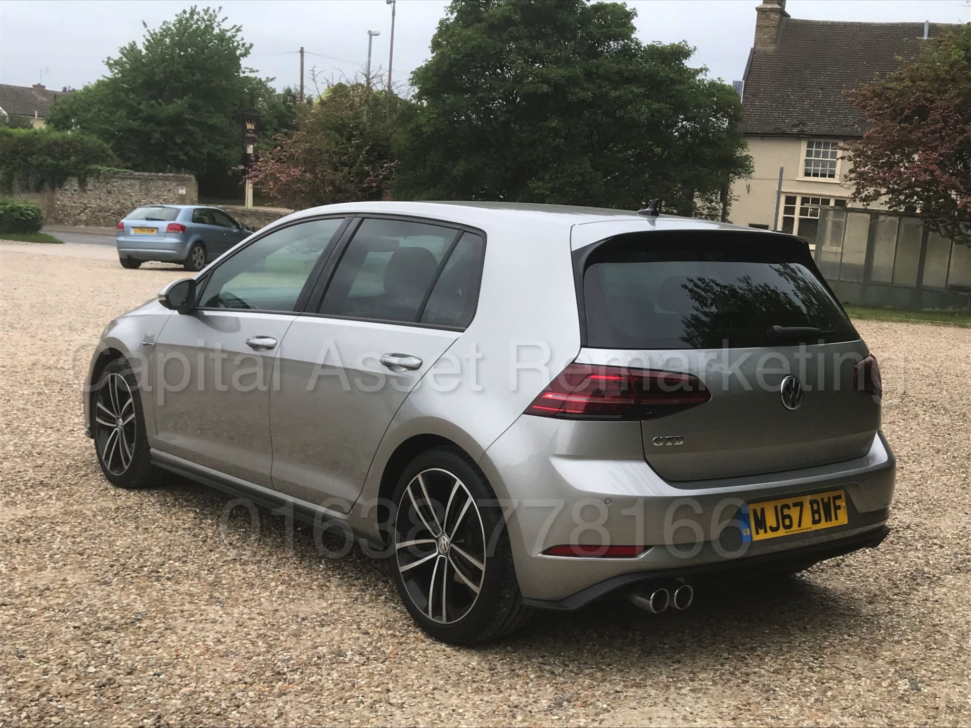 VOLKSWAGEN GOLF *GTD EDITION* 5 DOOR (2017 - 67 REG) '2.0 TDI - 184 BHP' *SAT NAV* (1 OWNER) 50 MPG+ - Bild 8 aus 48