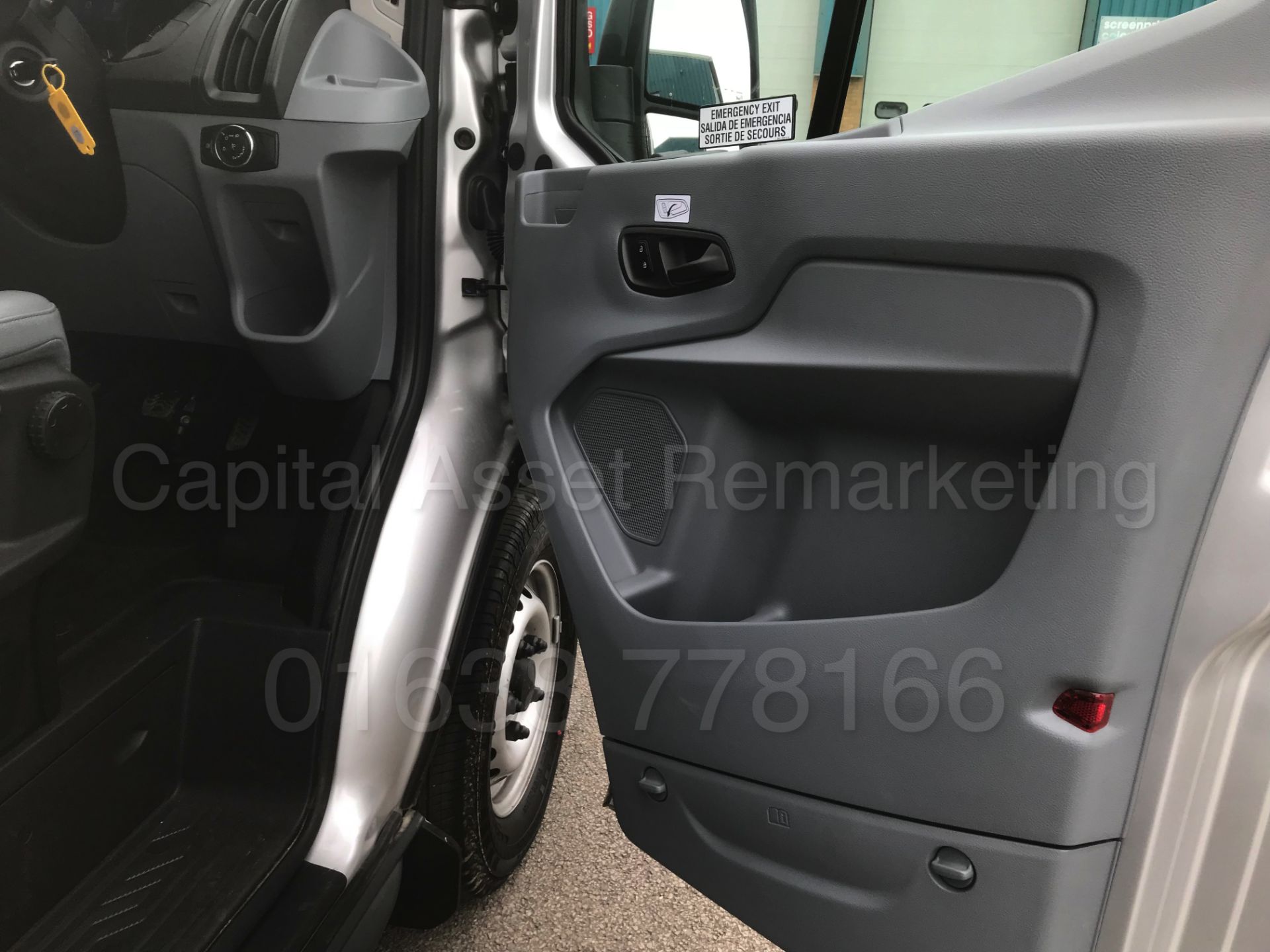 (On Sale) FORD TRANSIT LWB '15 SEATER MINI-BUS' (2018) '2.2 TDCI -125 BHP- 6 SPEED' 130 MILES ONLY ! - Bild 40 aus 50