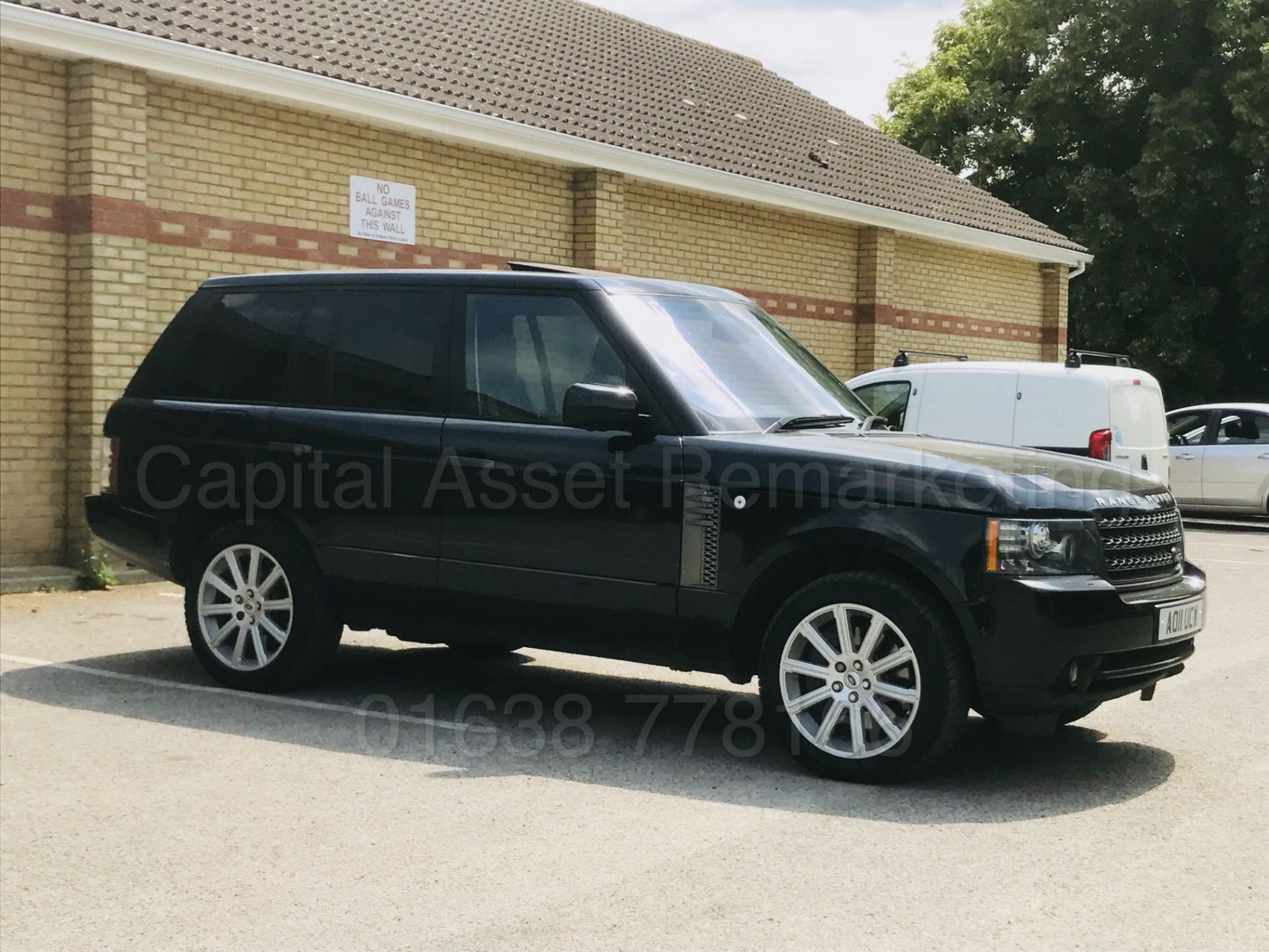 (On Sale) RANGE ROVER VOGUE SE (2011) 'TDV8 -8 SPEED AUTO' **FULLY LOADED** (1 OWNER - FULL HISTORY) - Image 12 of 60