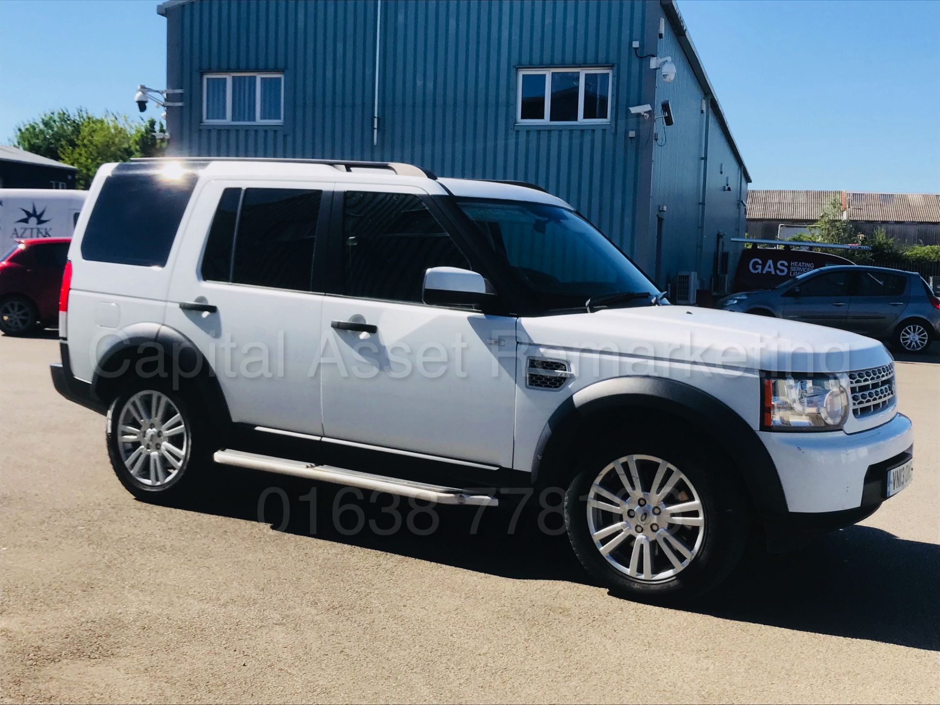 (On Sale) LAND ROVER DISCOVERY 4 **COMMERCIAL VAN**(2013 - 13 REG) '3.0 TDV6 - 210 BHP - AUTO' - Image 14 of 38