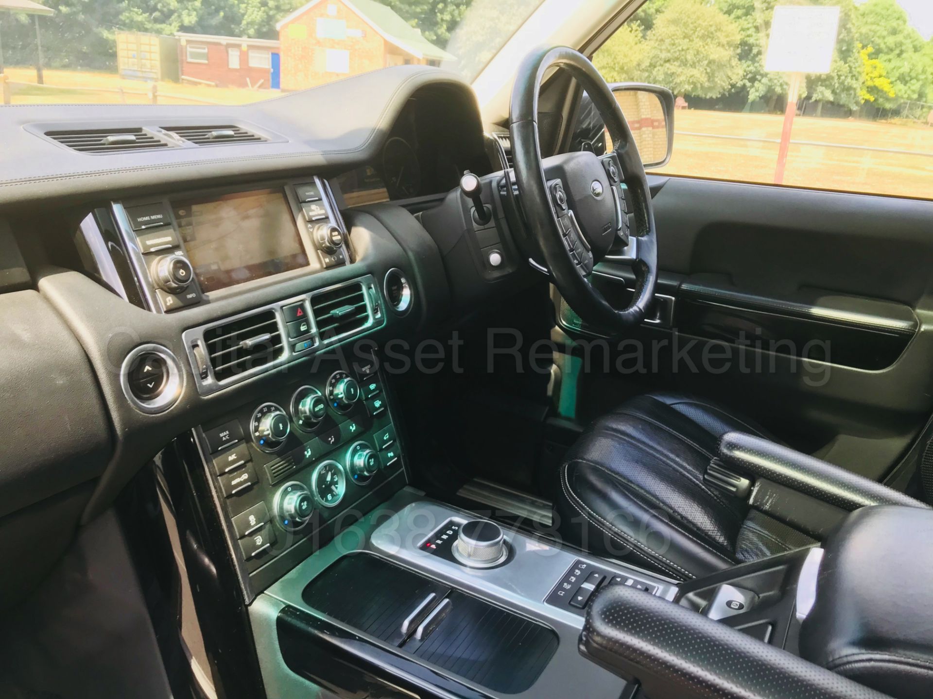 (On Sale) RANGE ROVER VOGUE SE (2011) 'TDV8 -8 SPEED AUTO' **FULLY LOADED** (1 OWNER - FULL HISTORY) - Image 26 of 60