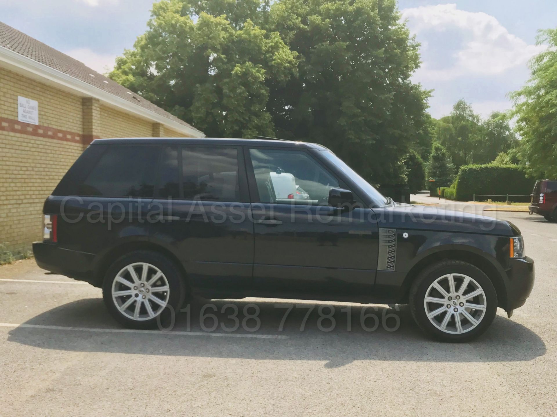 (On Sale) RANGE ROVER VOGUE SE (2011) 'TDV8 -8 SPEED AUTO' **FULLY LOADED** (1 OWNER - FULL HISTORY) - Image 10 of 60