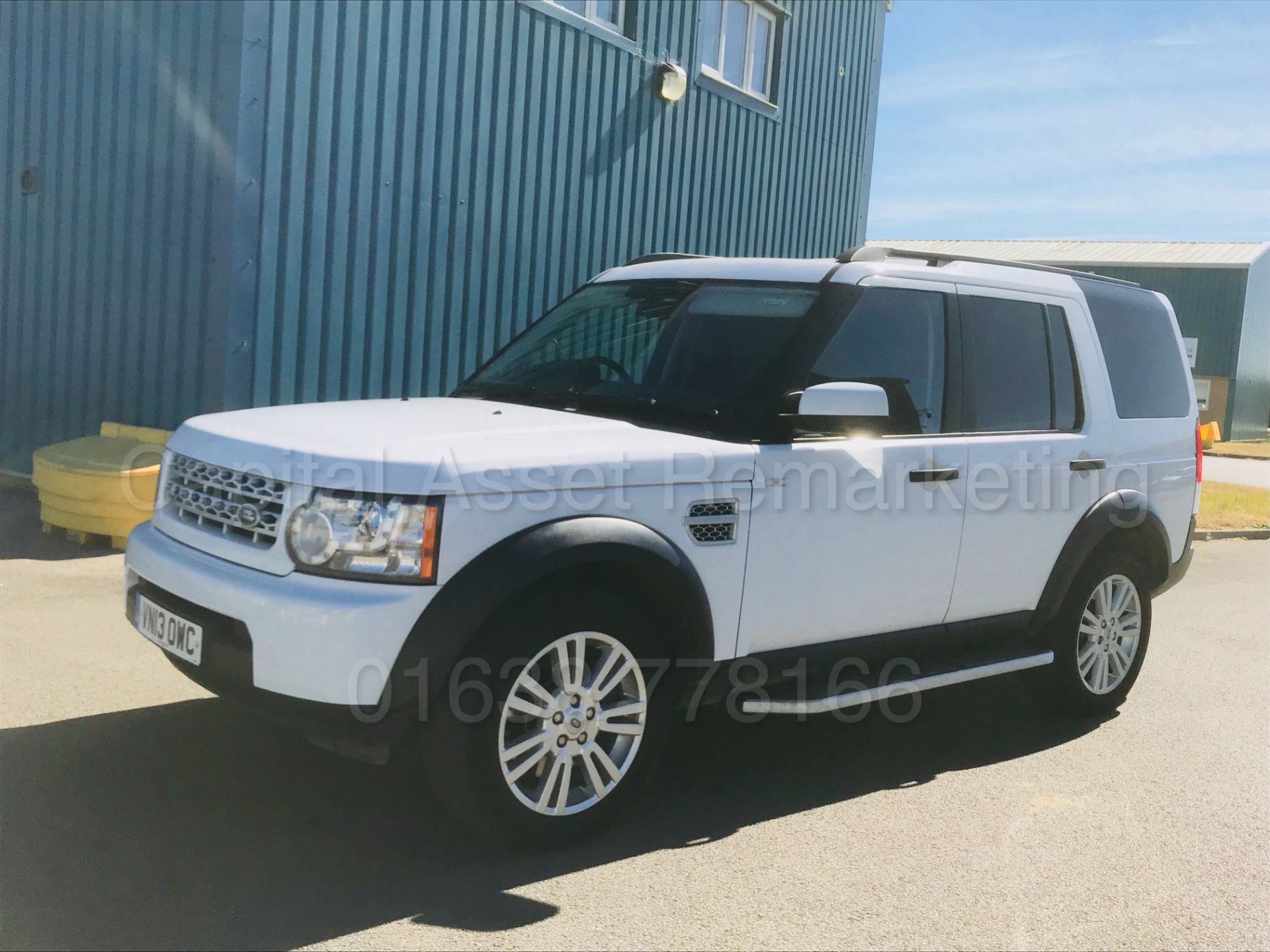 (On Sale) LAND ROVER DISCOVERY 4 **COMMERCIAL VAN**(2013 - 13 REG) '3.0 TDV6 - 210 BHP - AUTO' - Image 7 of 38