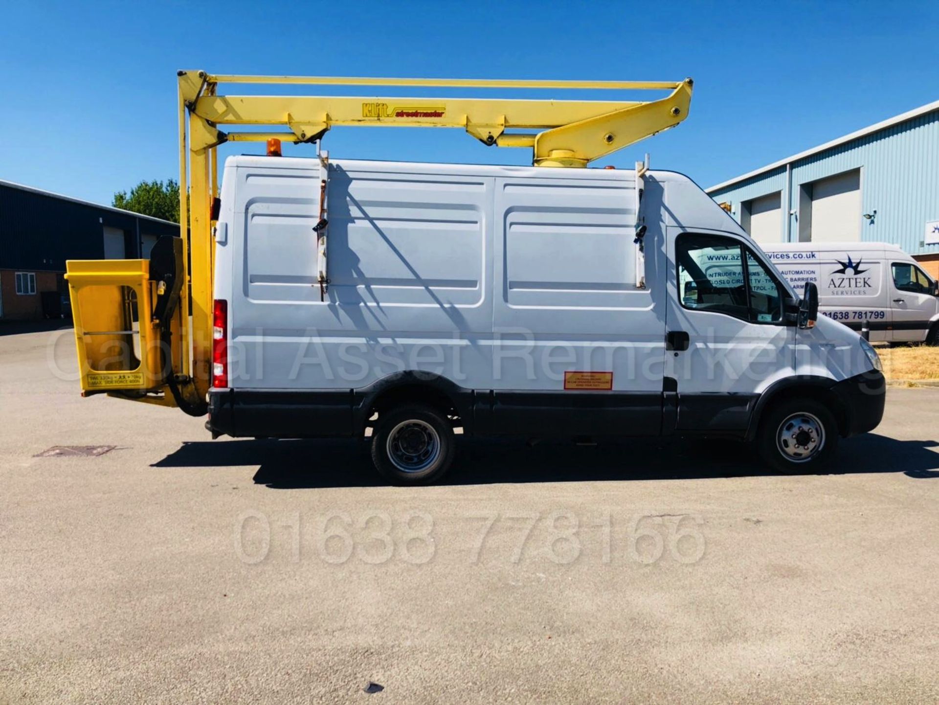 (On Sale) IVECO DAILY 50C15 *MWB - CHERRY PICKER* (2011 MODEL) '3.0 DIESEL - 146 BHP - 6 SPEED' - Image 6 of 32