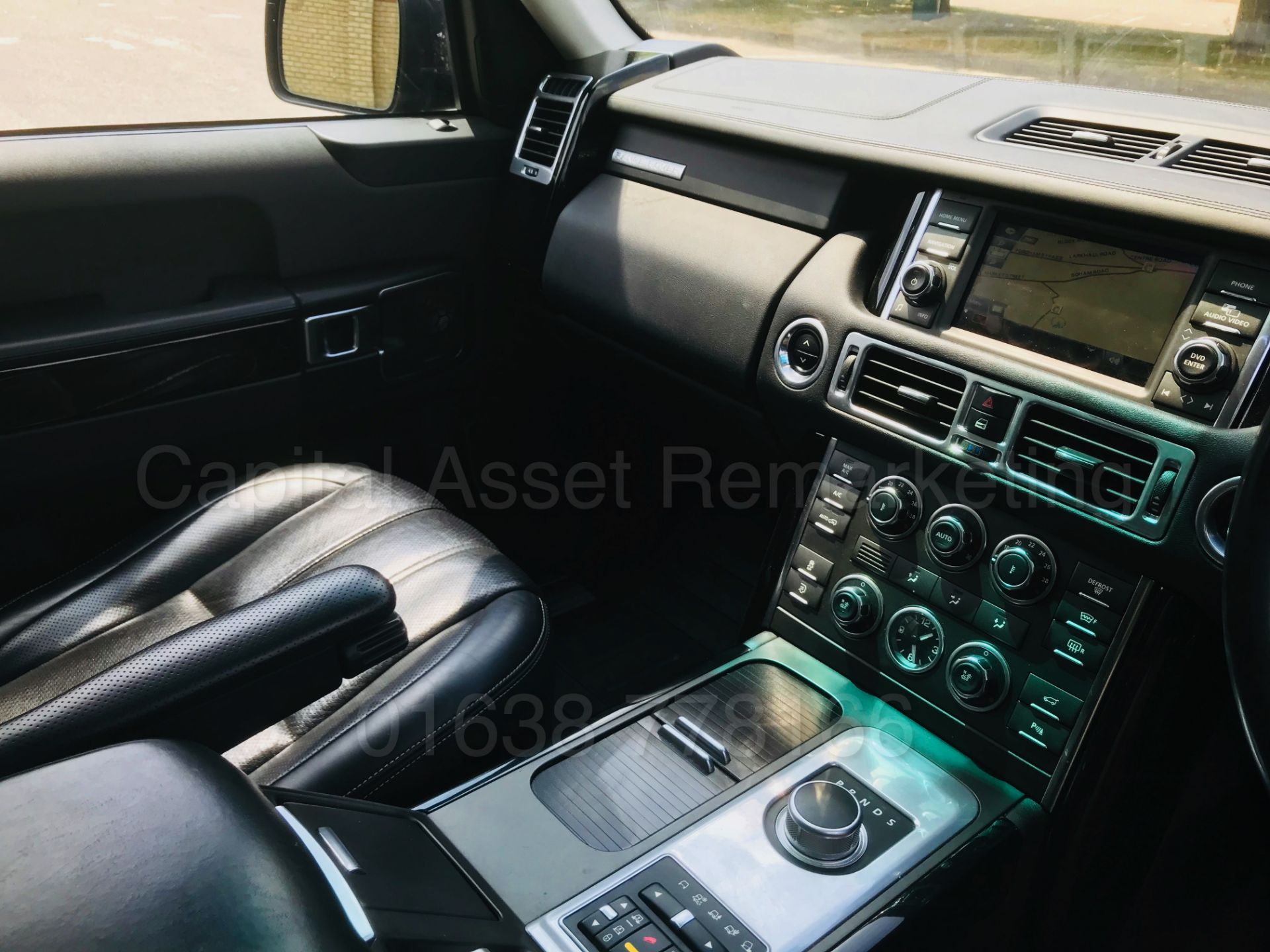 (On Sale) RANGE ROVER VOGUE SE (2011) 'TDV8 -8 SPEED AUTO' **FULLY LOADED** (1 OWNER - FULL HISTORY) - Image 39 of 60