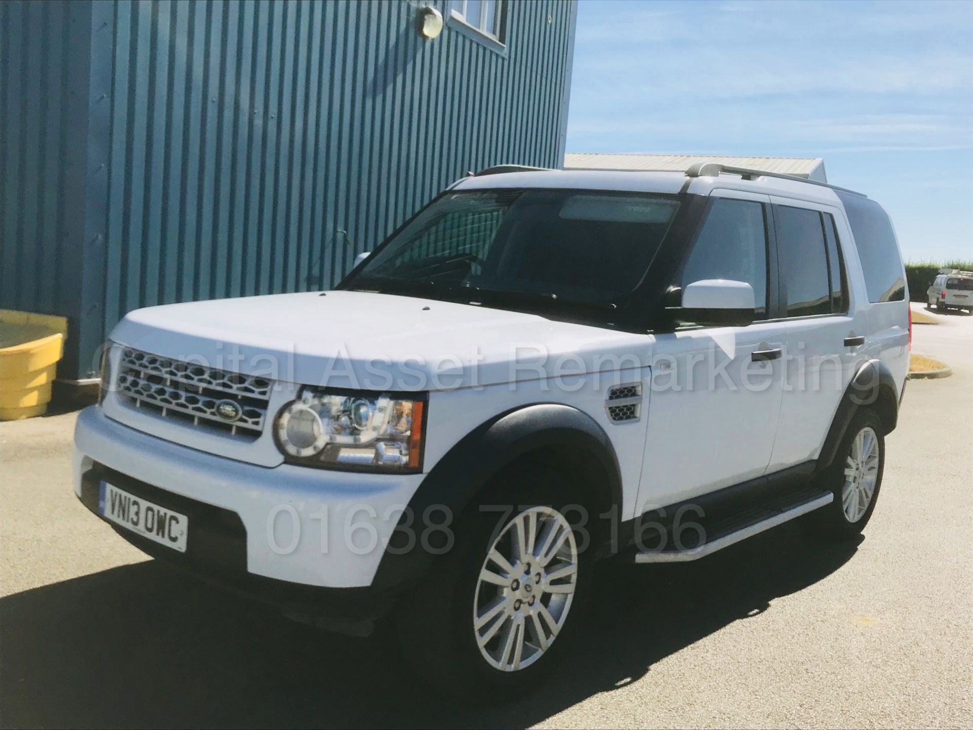 (On Sale) LAND ROVER DISCOVERY 4 **COMMERCIAL VAN**(2013 - 13 REG) '3.0 TDV6 - 210 BHP - AUTO' - Image 6 of 38