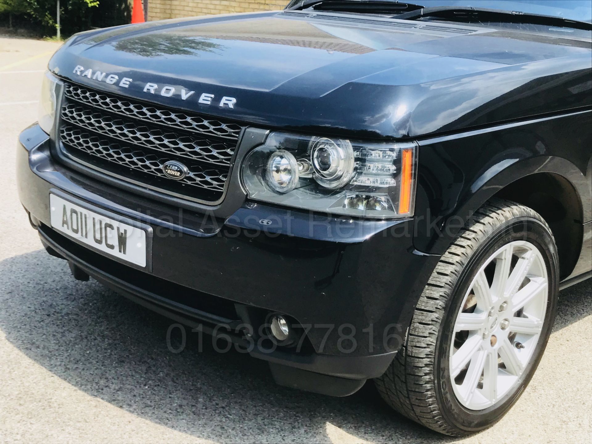 (On Sale) RANGE ROVER VOGUE SE (2011) 'TDV8 -8 SPEED AUTO' **FULLY LOADED** (1 OWNER - FULL HISTORY) - Image 17 of 60