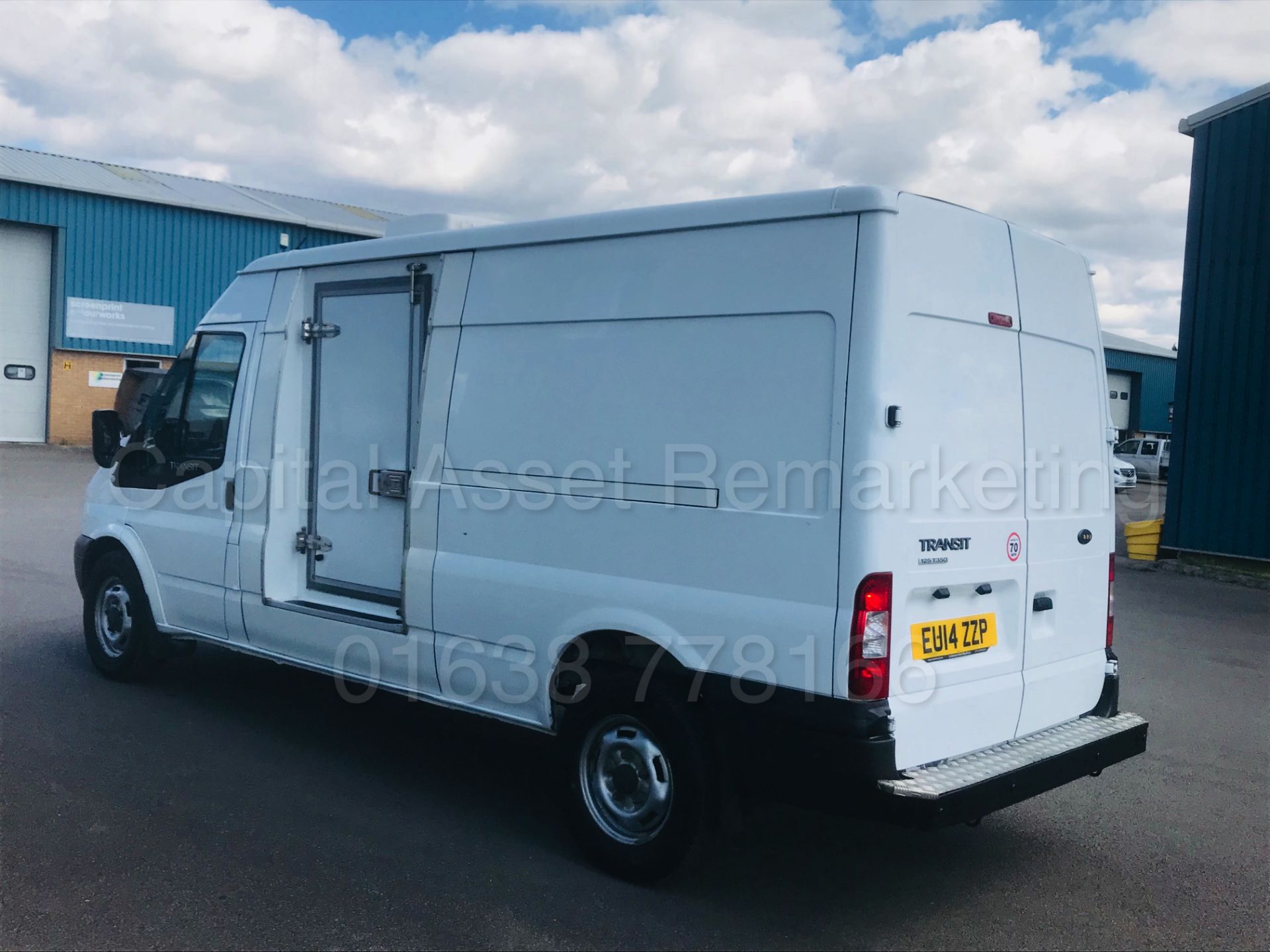 FORD TRANSIT 125 T350L RWD 'LWB - FRIDGE / FREEZER' (2014) '2.2 TDCI - 125 BHP - 6 SPEED' *SAT NAV* - Image 7 of 29