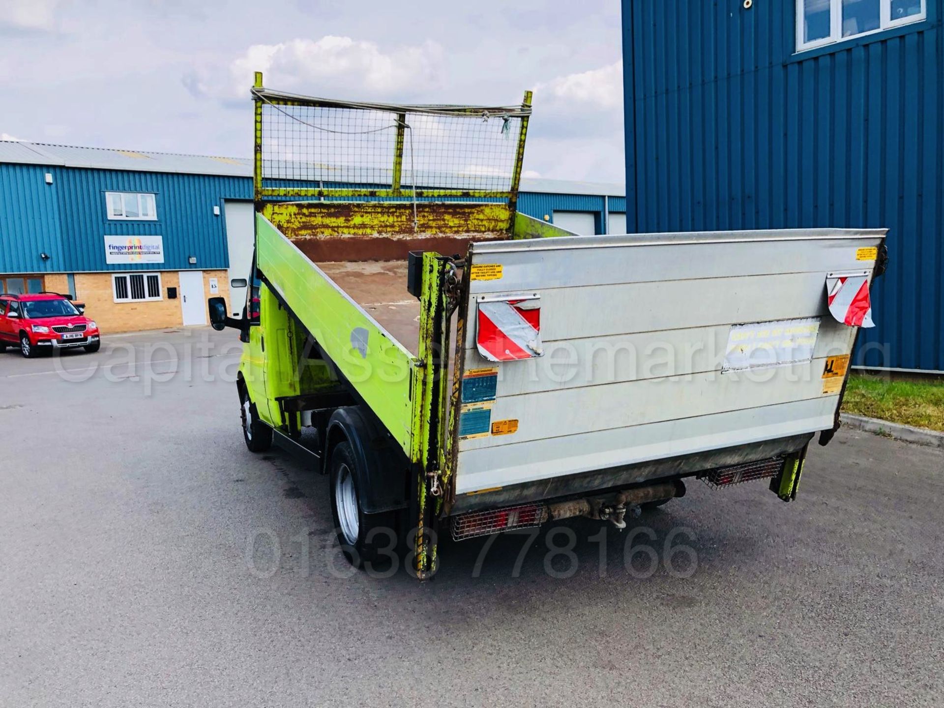 FORD TRANSIT 90 T350 'SINGLE CAB - TIPPER' (2005) '2.4 TDCI - 90 BHP - 5 SPEED' **LOW MILES** - Image 18 of 20