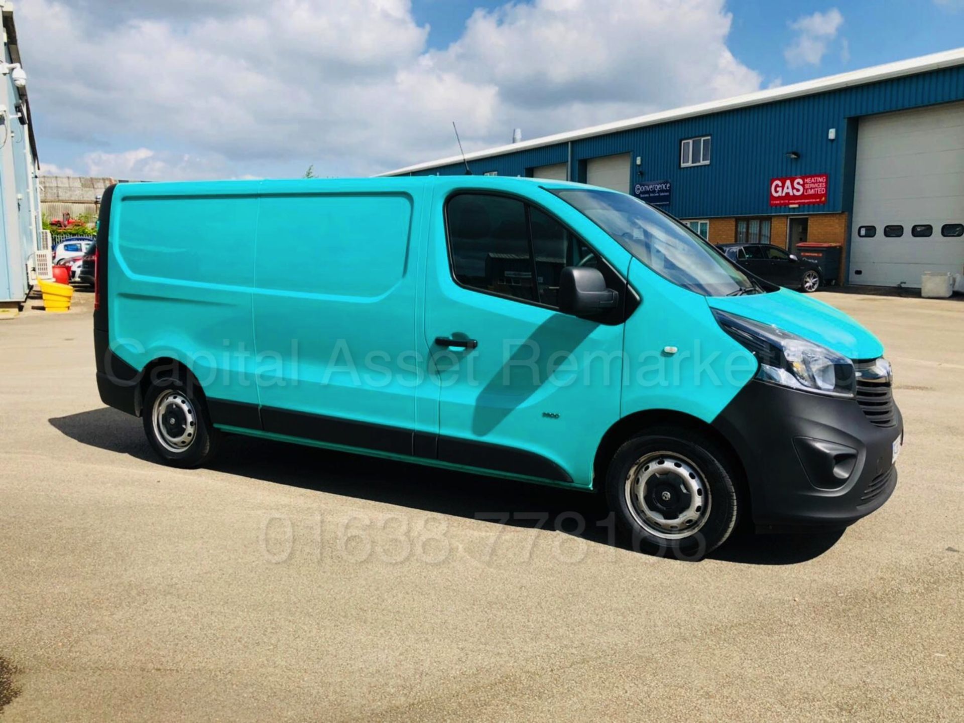 (ON SALE) VAUXHALL VIVARO 2900 'ECOFLEX' PANEL VAN (2016 MODEL) '1.6 CDTI - 6 SPEED - STOP/START' - Image 2 of 36