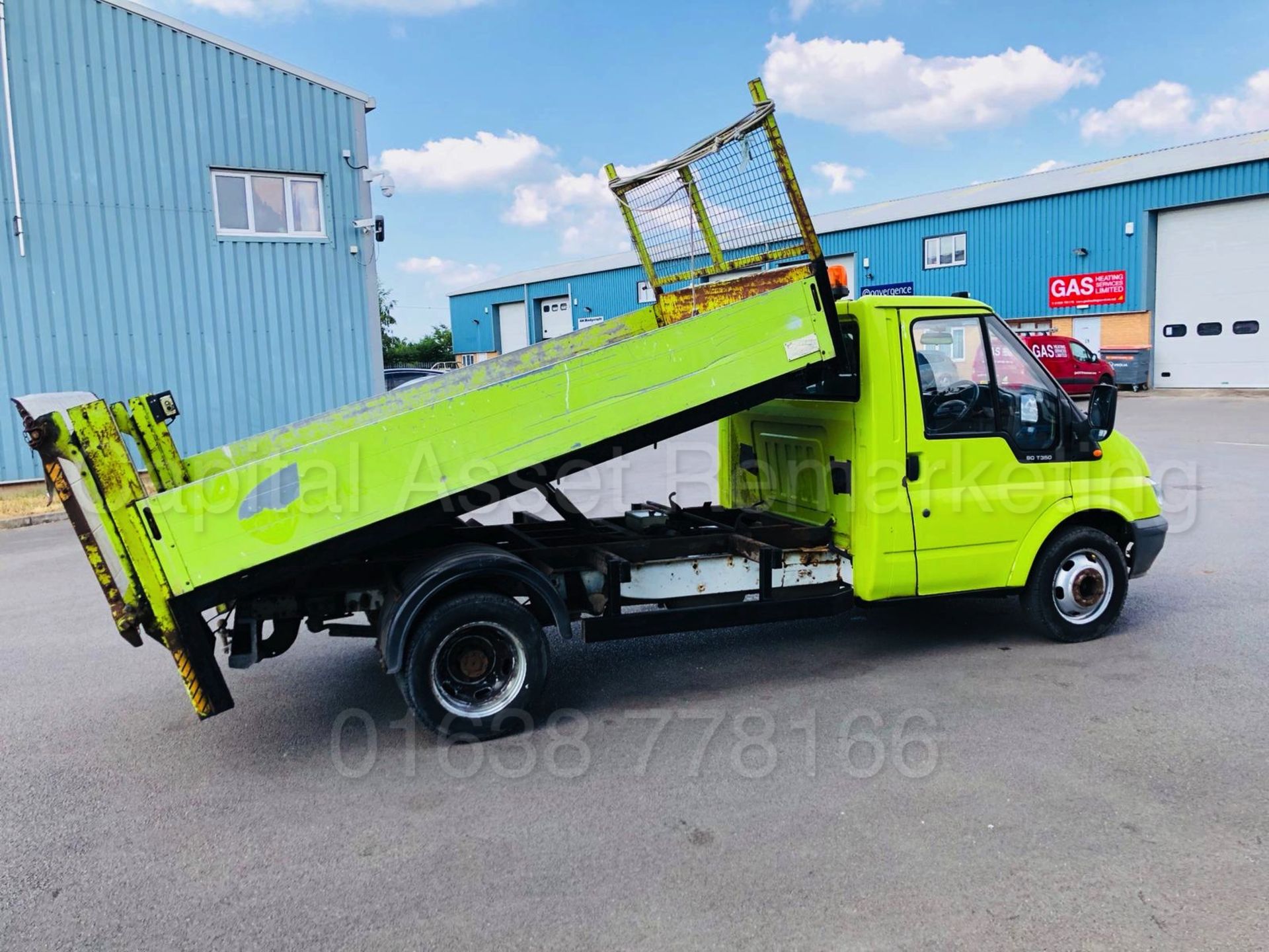 FORD TRANSIT 90 T350 'SINGLE CAB - TIPPER' (2005) '2.4 TDCI - 90 BHP - 5 SPEED' **LOW MILES** - Image 6 of 20