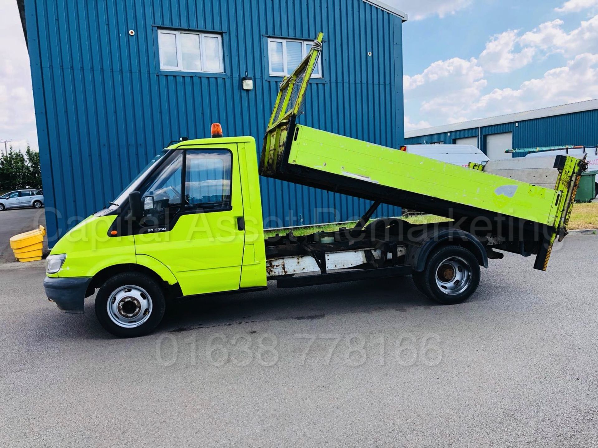 FORD TRANSIT 90 T350 'SINGLE CAB - TIPPER' (2005) '2.4 TDCI - 90 BHP - 5 SPEED' **LOW MILES** - Image 14 of 20