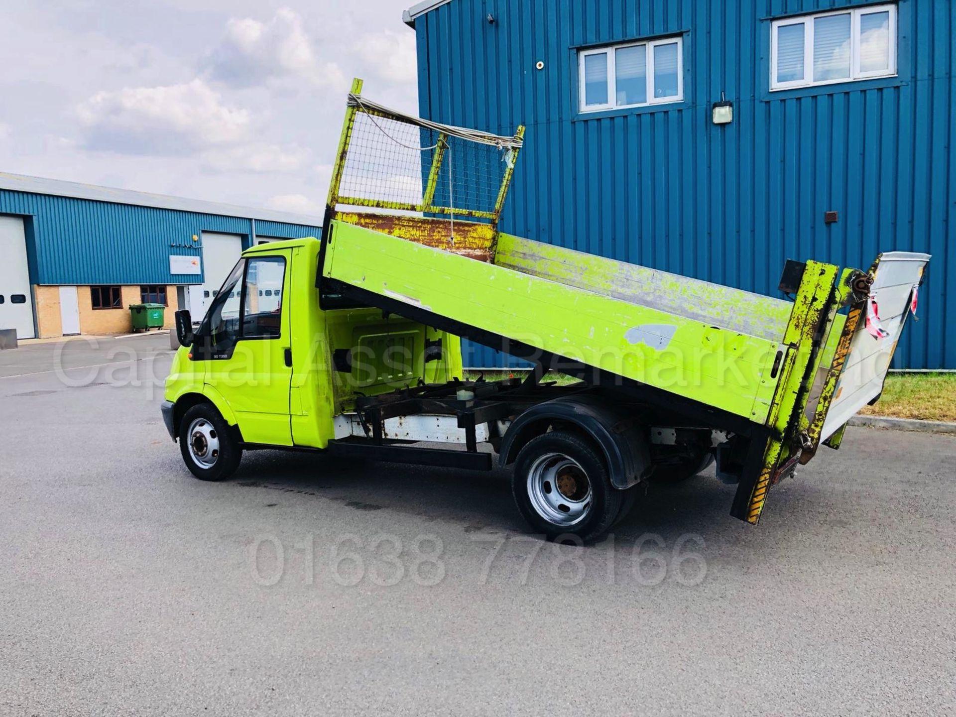 FORD TRANSIT 90 T350 'SINGLE CAB - TIPPER' (2005) '2.4 TDCI - 90 BHP - 5 SPEED' **LOW MILES** - Image 9 of 20