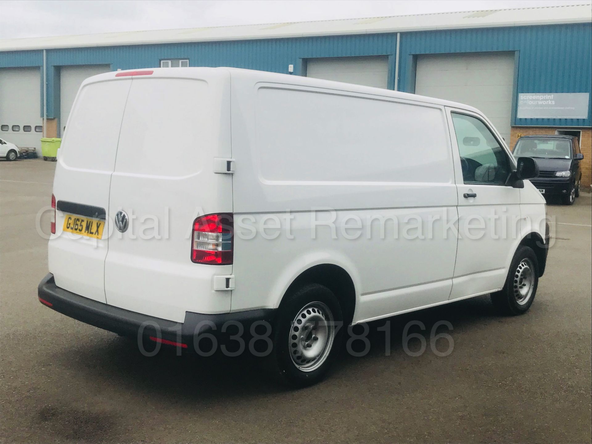 (ON SALE) VOLKSWAGEN TRANSPORTER 'SWB -PANEL VAN' (2016 MODEL) '2.0 TDI-102 BHP' **ELECTRIC PACK** - Image 9 of 31