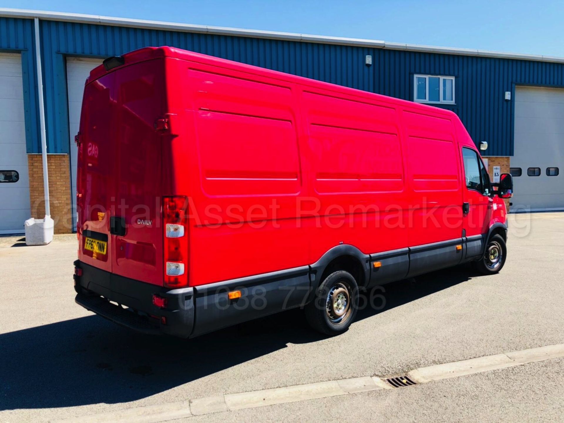 IVECO DAILY 35S13 'LWB HI-ROOF - PANEL VAN' (2013 MODEL) '2.3 DIESEL - 127 BHP - 6 SPEED' - Image 6 of 22