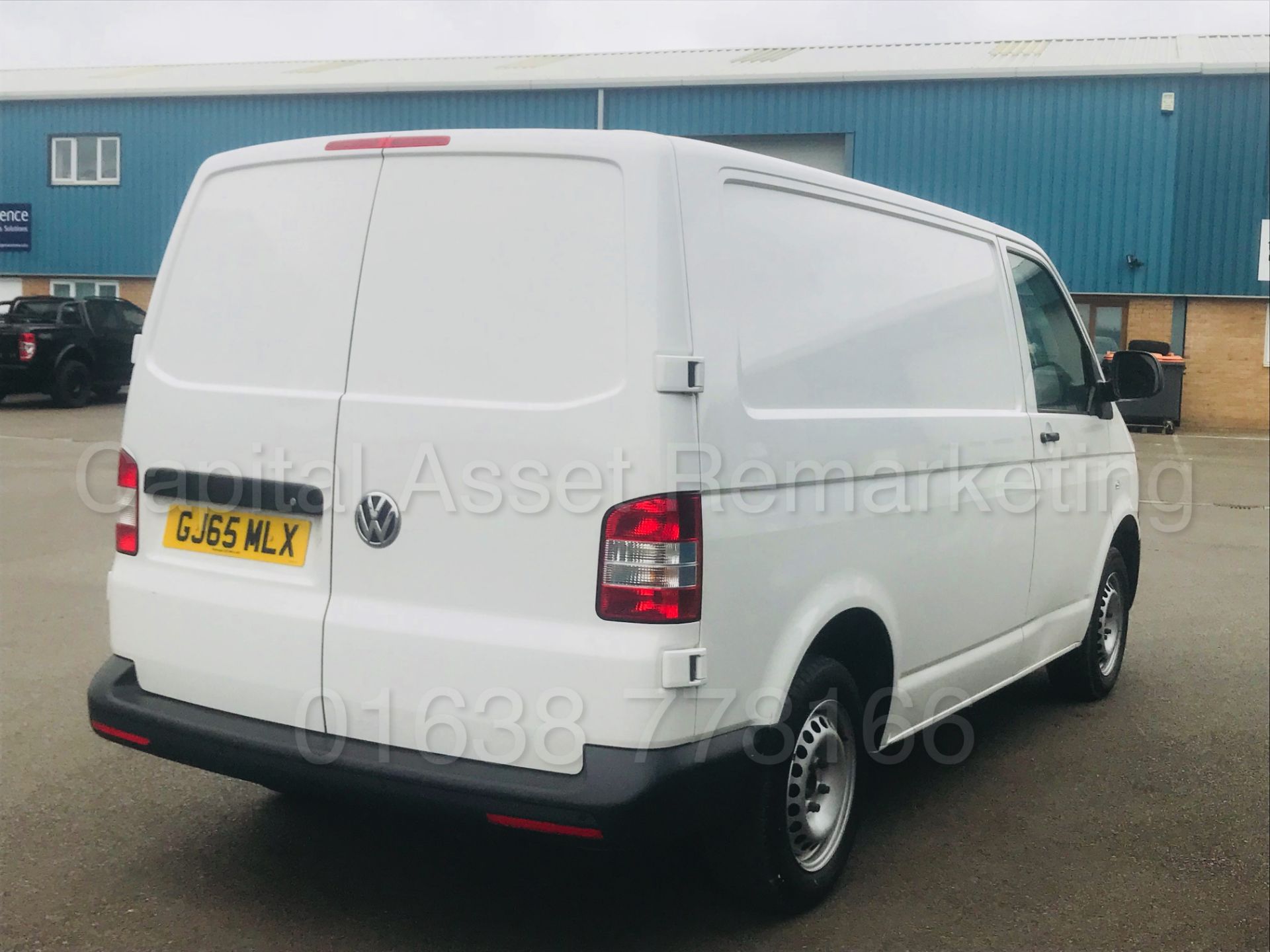 (ON SALE) VOLKSWAGEN TRANSPORTER 'SWB -PANEL VAN' (2016 MODEL) '2.0 TDI-102 BHP' **ELECTRIC PACK** - Image 8 of 31