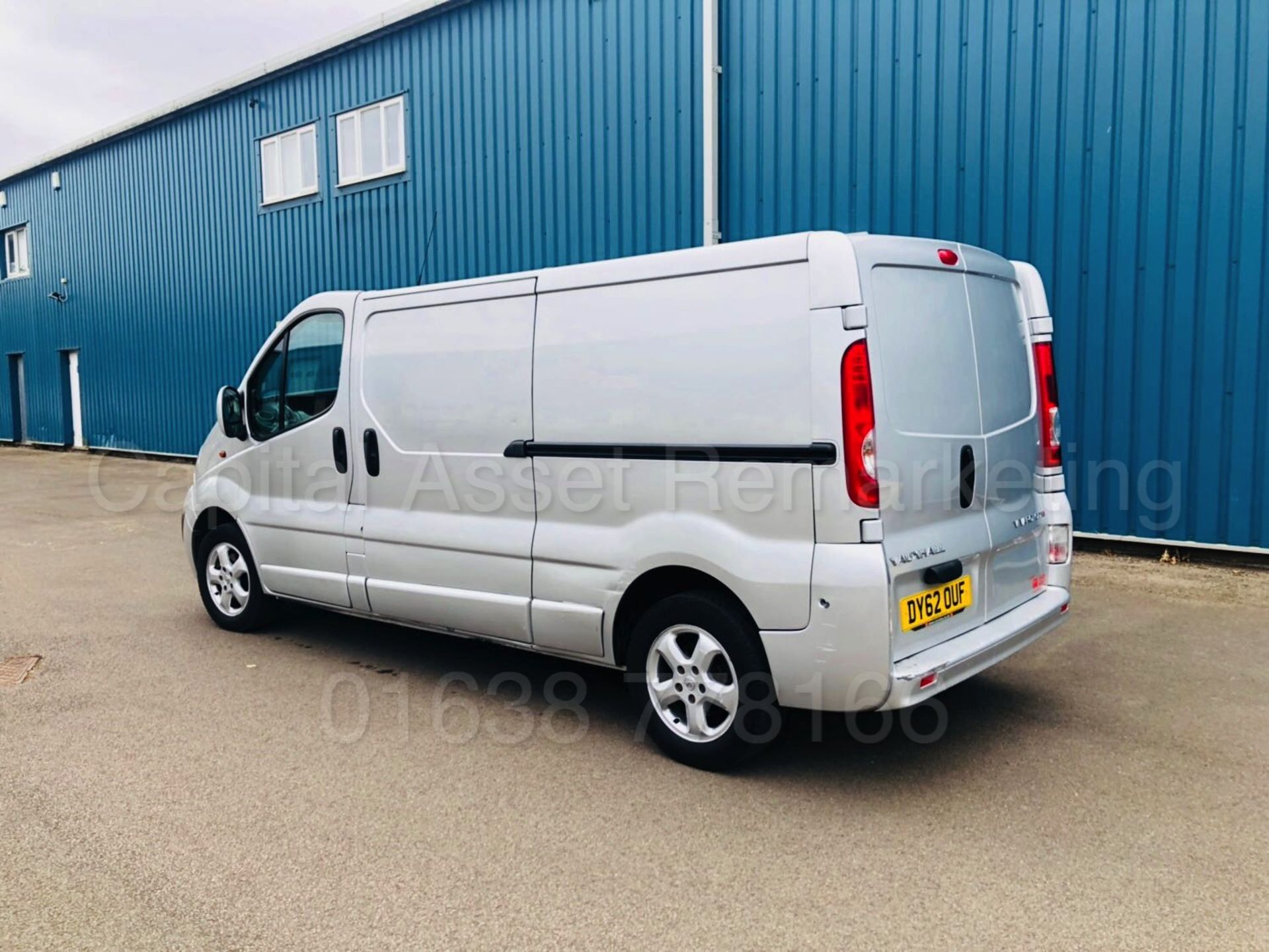 VAUXHALL VIVARO 2900 *SPORTIVE* LWB (2013 MODEL) '2.0 CDTI - 115 BHP - 6 SPEED' **AIR CON** (NO VAT) - Image 15 of 31