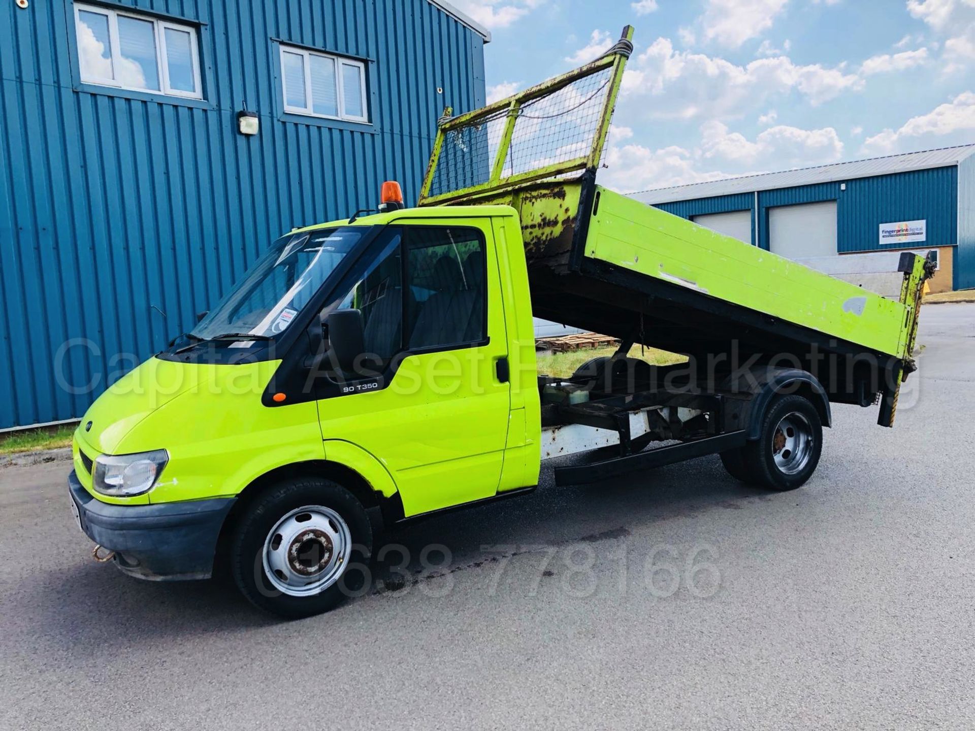 FORD TRANSIT 90 T350 'SINGLE CAB - TIPPER' (2005) '2.4 TDCI - 90 BHP - 5 SPEED' **LOW MILES** - Image 3 of 20