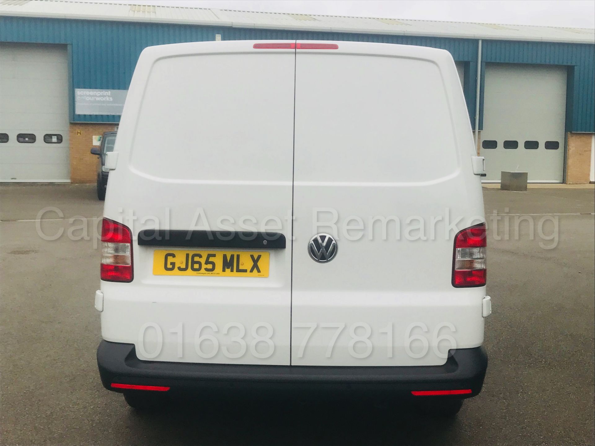 (ON SALE) VOLKSWAGEN TRANSPORTER 'SWB -PANEL VAN' (2016 MODEL) '2.0 TDI-102 BHP' **ELECTRIC PACK** - Image 7 of 31