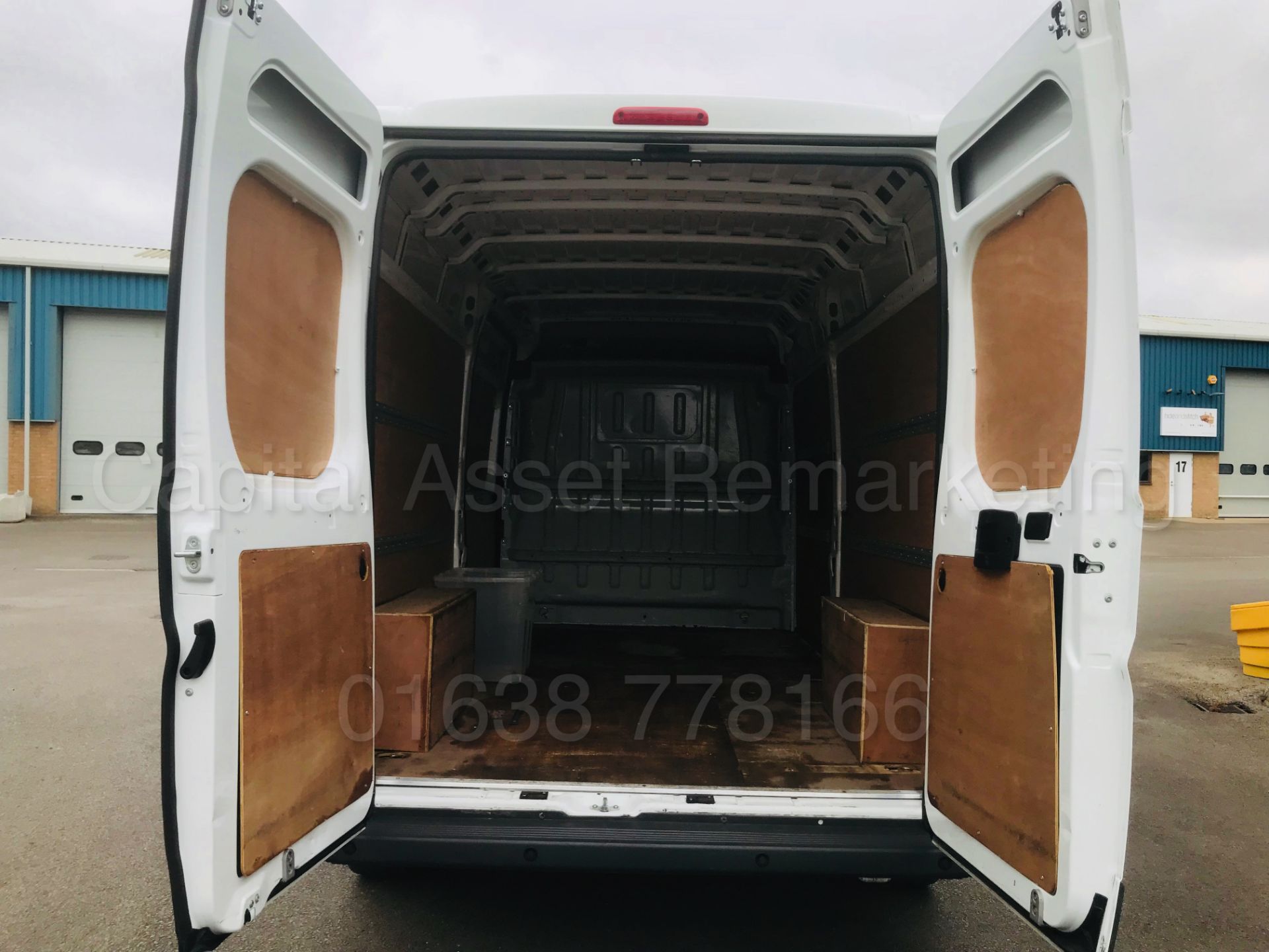 CITROEN RELAY 35 'LWB HI-ROOF' PANEL VAN (2016) '2.2 HDI - 130 BHP - 6 SPEED' **ENTERPRISE EDITION** - Image 23 of 38