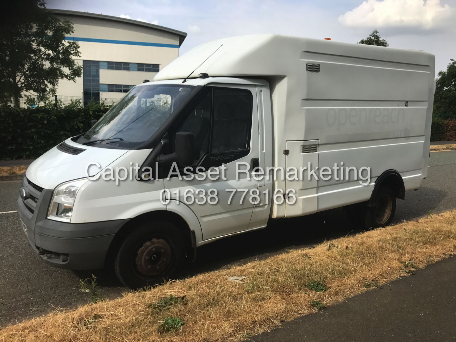 FORD TRANSIT 2.4TD T350 "TWIN WHEEL" LUTON/BOX VAN (2008 MODEL) EX BT VEHICLE - 1 OWNER FSH- LOOK!!! - Image 2 of 10