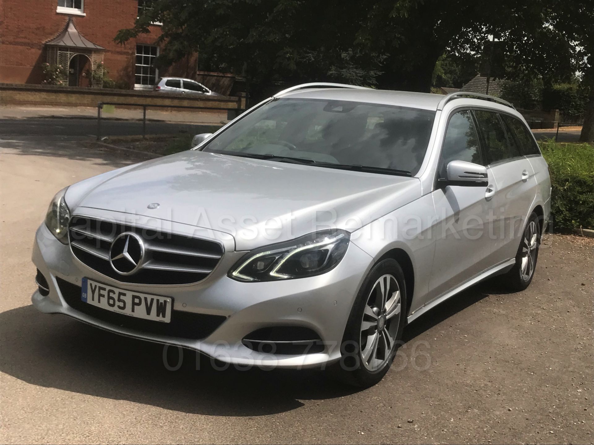 MERCEDES-BENZ E220D '5 DOOR ESTATE' (2016 MODEL) '7G TRONIC - 177 BHP - LEATHER - SAT NAV' (1 OWNER) - Image 4 of 41