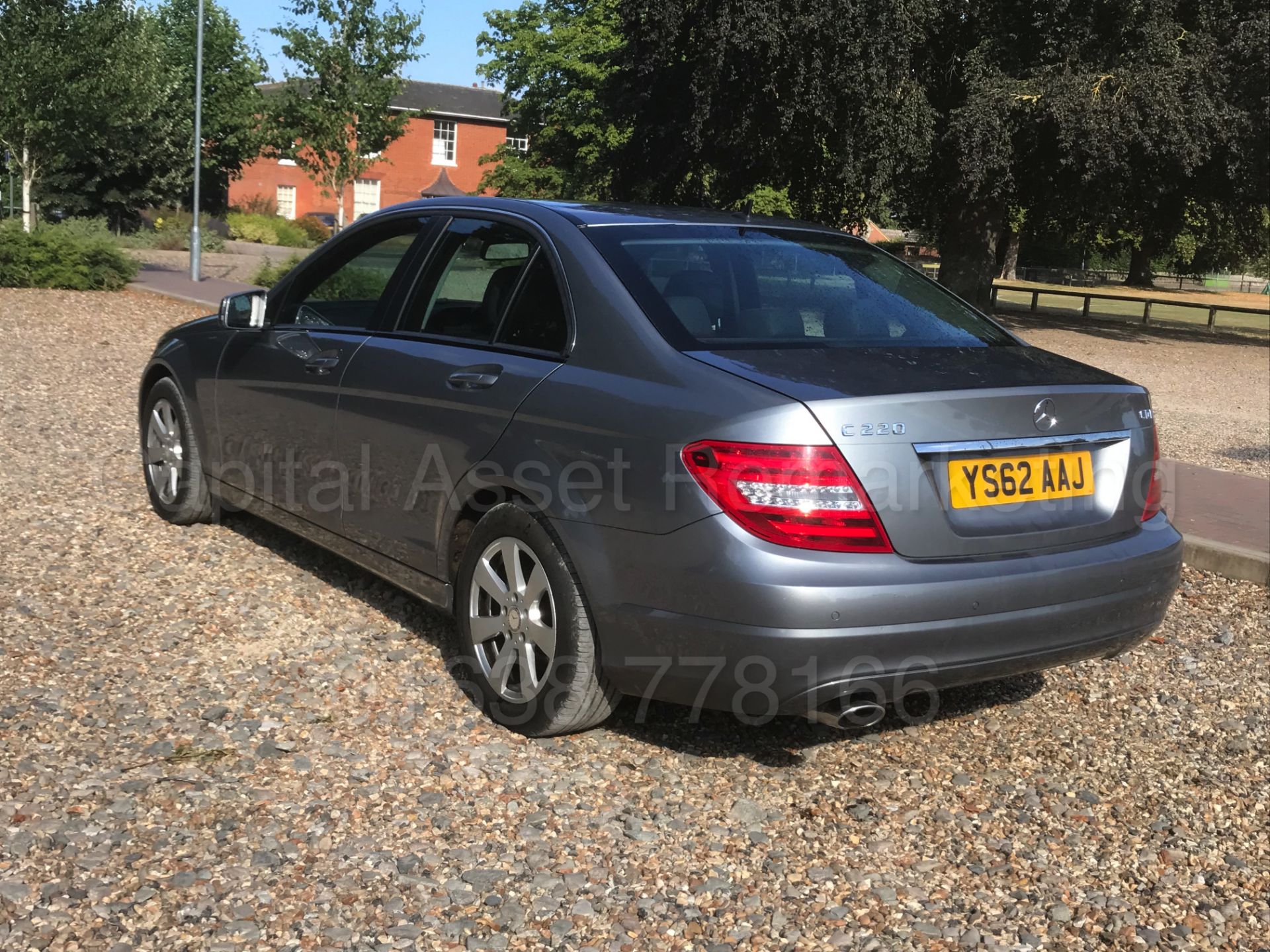 MERCEDES-BENZ C220 CDI **EXECUTIVE** (2013 MODEL) '2.1 DIESEL - 170 BHP - AUTO' *SAT NAV* (NO VAT) - Image 8 of 38