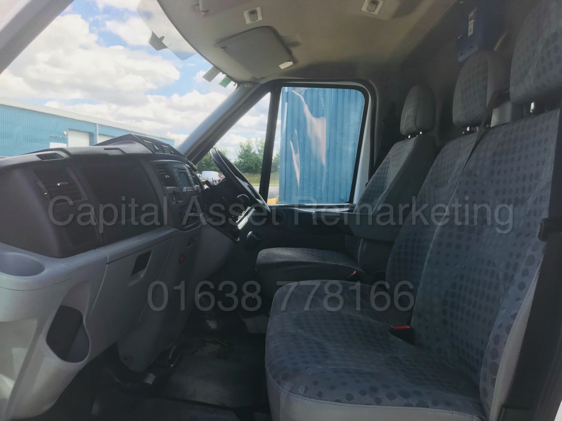 FORD TRANSIT 125 T350L RWD 'LWB - FRIDGE / FREEZER' (2014) '2.2 TDCI - 125 BHP - 6 SPEED' *SAT NAV* - Image 16 of 29