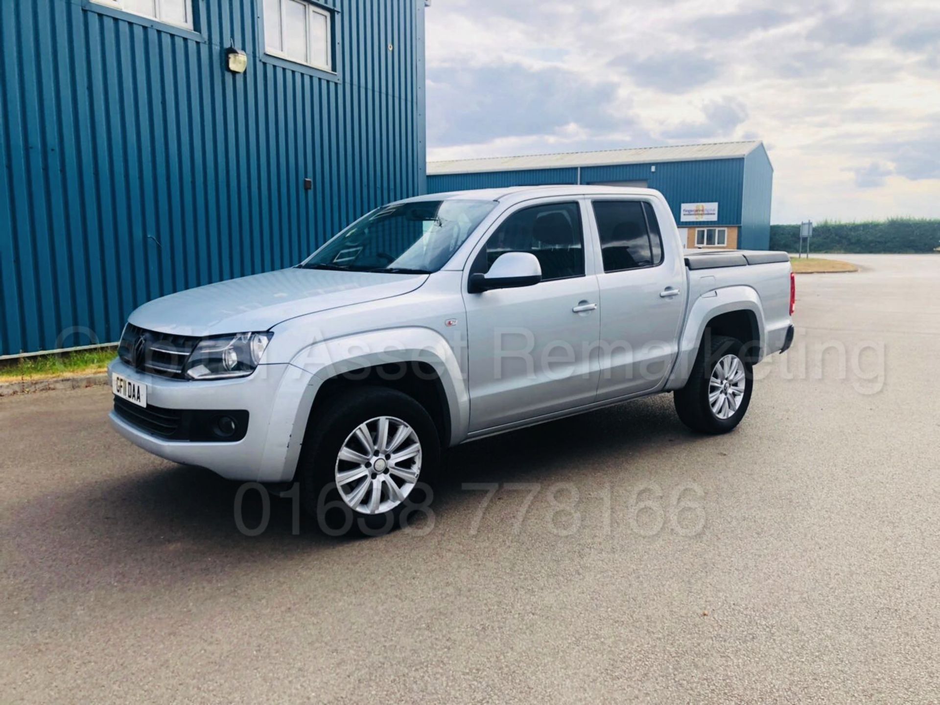 VOLKSWAGEN AMAROK **TREND-LINE** D/CAB PICK-UP (2011) '2.0 TDI - 163 BHP - 6 SPEED' *4 MOTION* - Image 5 of 33