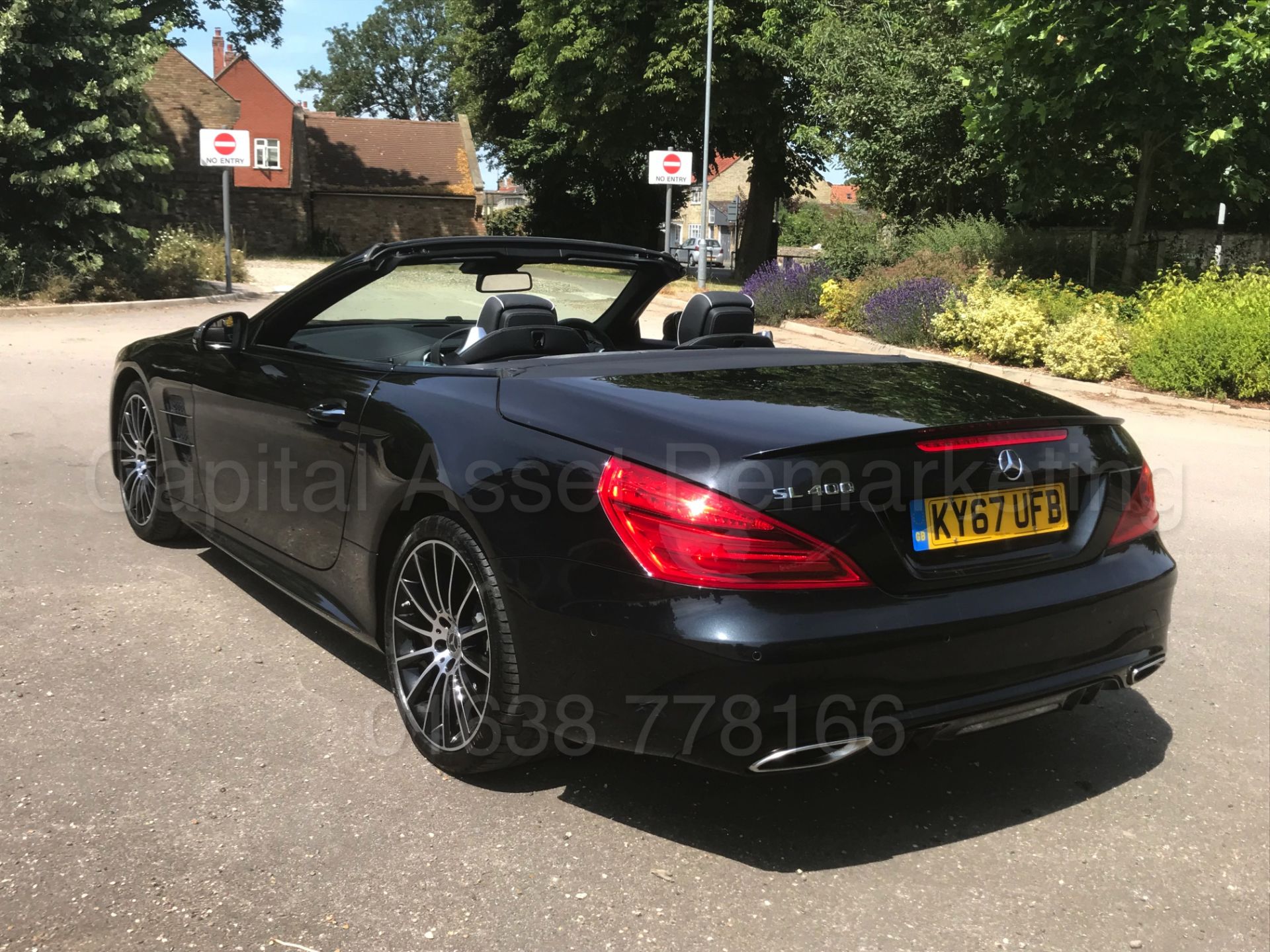 MERCEDES-BENZ SL 400 'AMG EDITION' (2018 MODEL) '3.0 V6 - 367 BHP - 9 SPEED AUTO' **MASSIVE SPEC** - Image 24 of 75