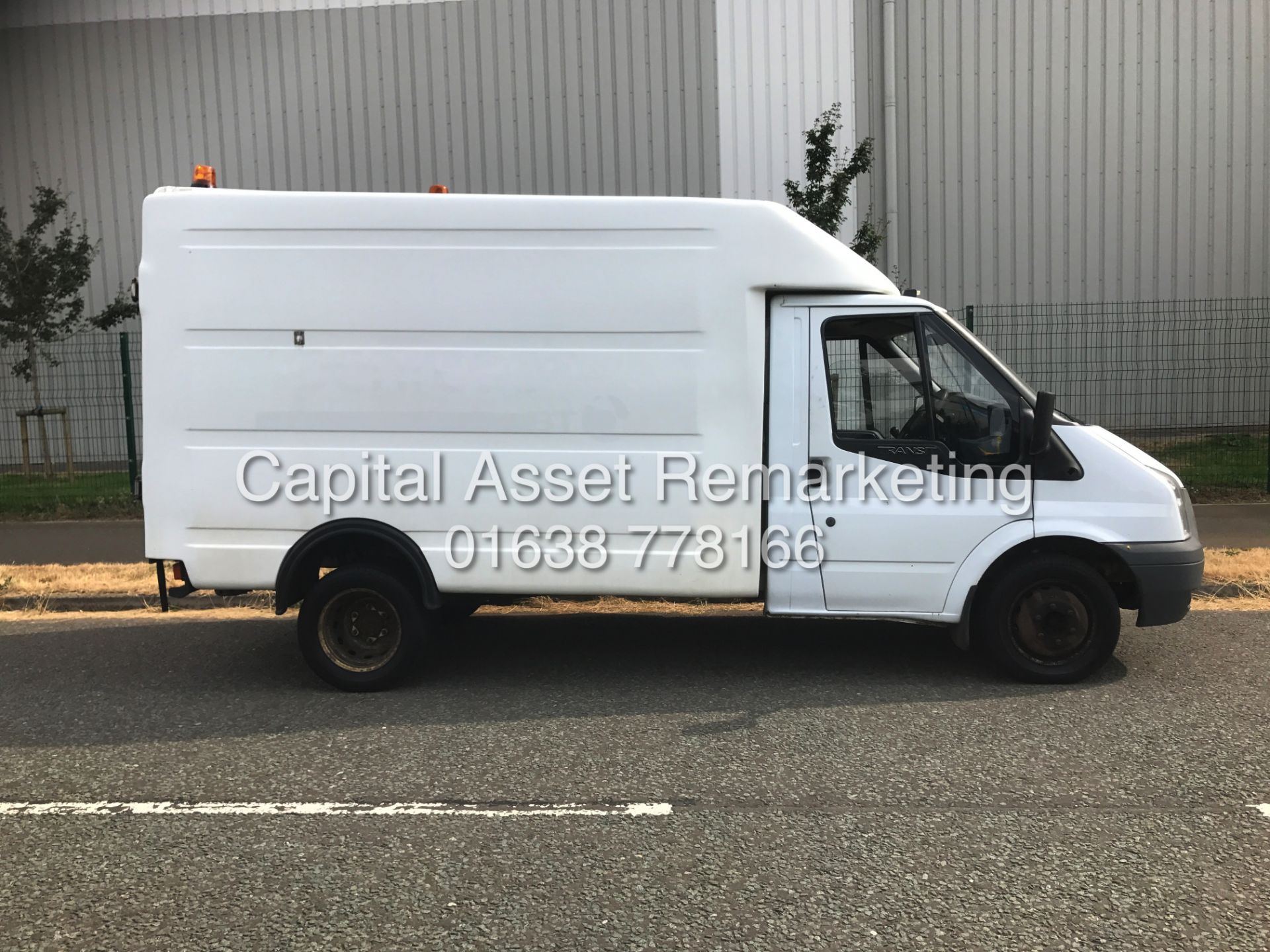 FORD TRANSIT 2.4TD T350 "TWIN WHEEL" LUTON/BOX VAN (2008 MODEL) EX BT VEHICLE - 1 OWNER FSH- LOOK!!! - Image 5 of 10