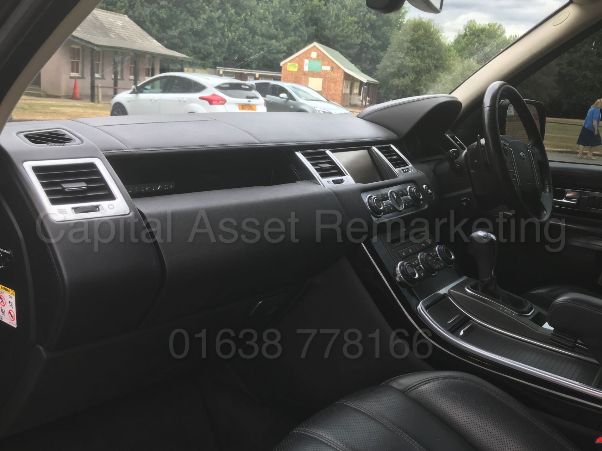 (On Sale) RANGE ROVER SPORT *HSE EDITION* (2010 MODEL) '3.0 TDV6 - 245 BHP - AUTO' **FULLY LOADED** - Image 16 of 44
