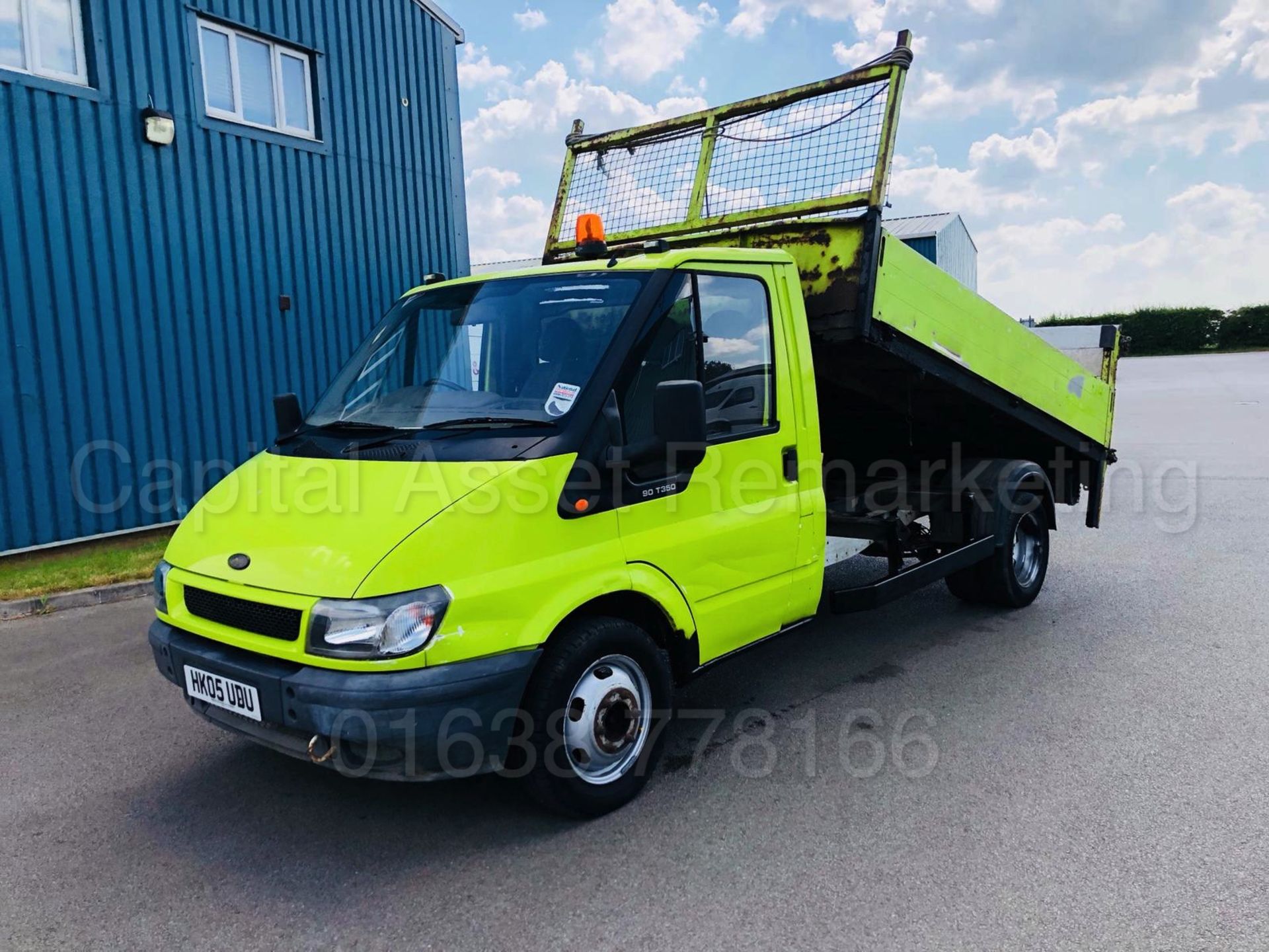 FORD TRANSIT 90 T350 'SINGLE CAB - TIPPER' (2005) '2.4 TDCI - 90 BHP - 5 SPEED' **LOW MILES** - Image 12 of 20