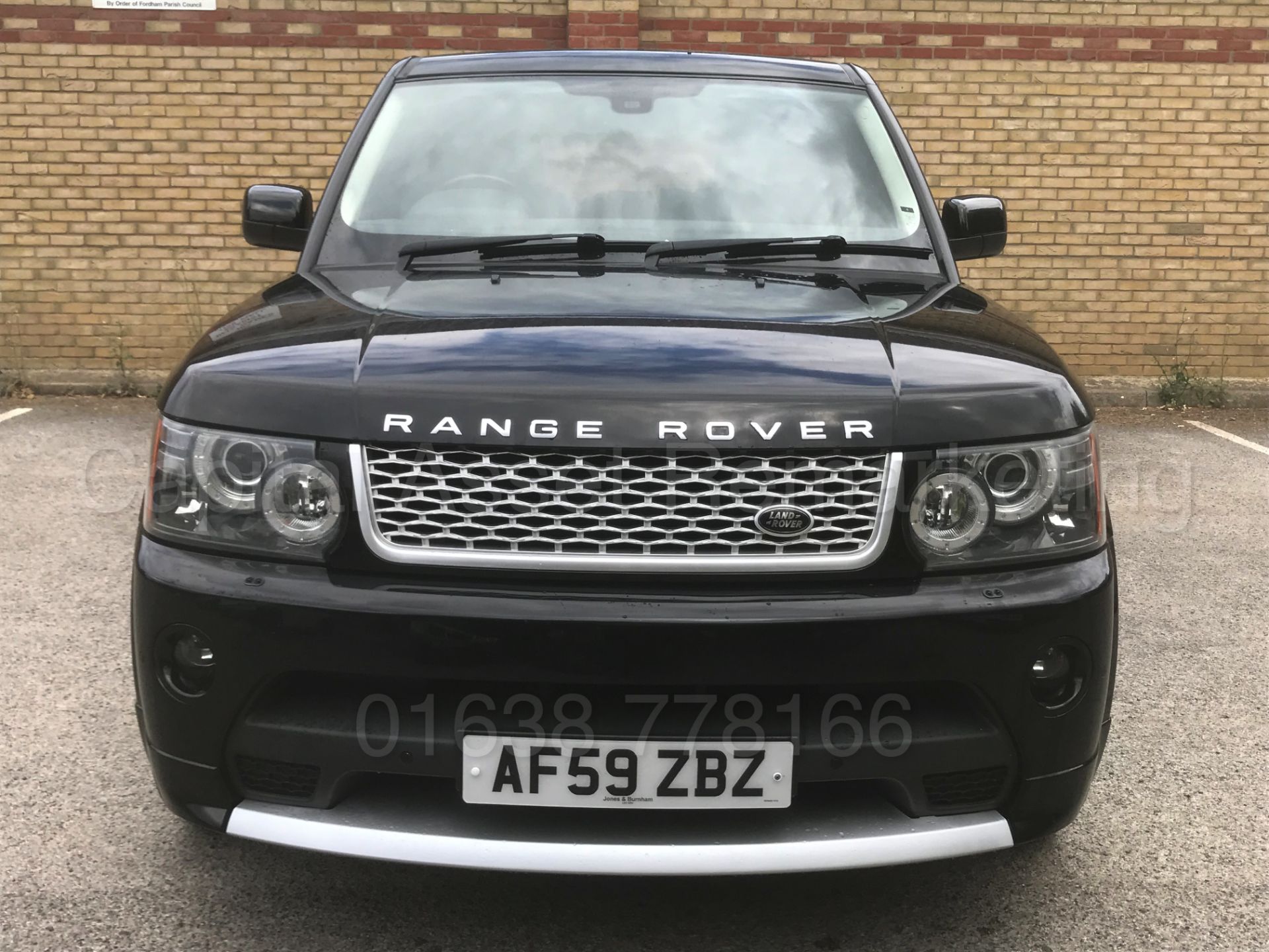 (On Sale) RANGE ROVER SPORT *HSE EDITION* (2010 MODEL) '3.0 TDV6 - 245 BHP - AUTO' **FULLY LOADED** - Image 3 of 44