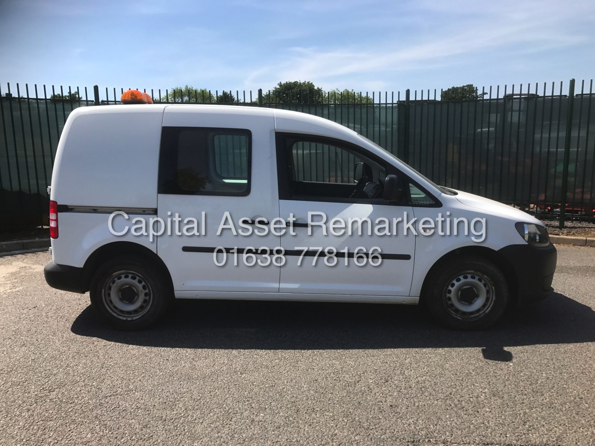 ON SALE VOLKSWAGEN CADDY 1.6TDI (C20) COMBI /DAY VAN - NEW SHAPE - 11 REG - ELECTRIC PACK - LOOK!!!! - Image 5 of 15