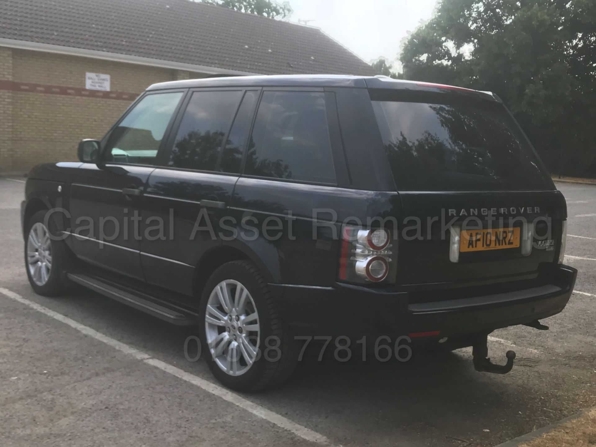 RANGE ROVER VOGUE **SE EDITION** (2010 - FACELIFT EDITION) 'TDV8 - 268 BHP - AUTO' **FULLY LOADED** - Image 8 of 62