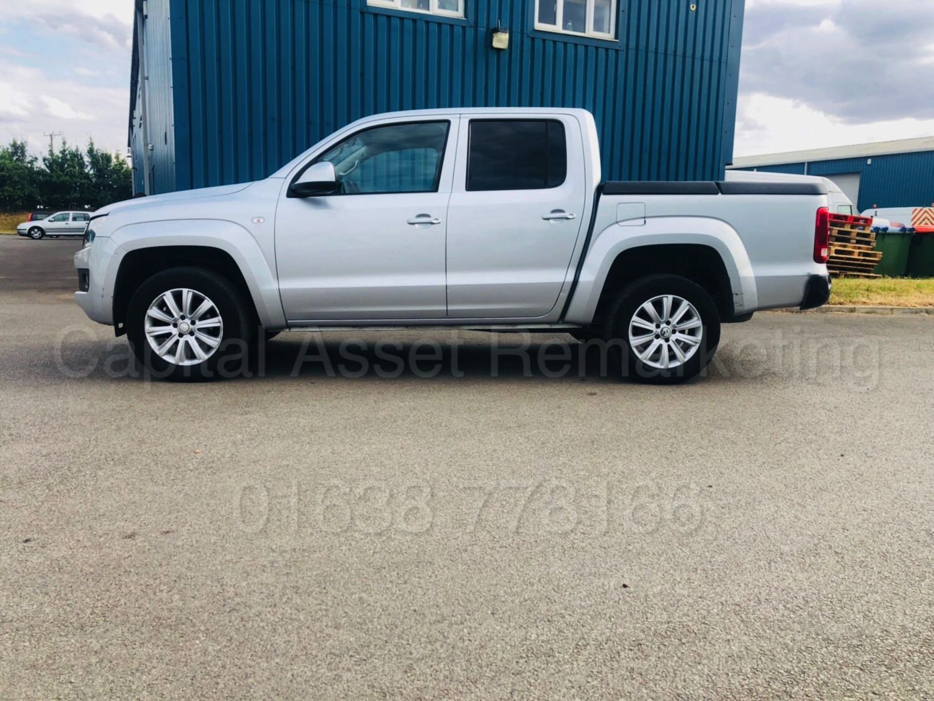 VOLKSWAGEN AMAROK **TREND-LINE** D/CAB PICK-UP (2011) '2.0 TDI - 163 BHP - 6 SPEED' *4 MOTION* - Image 13 of 33