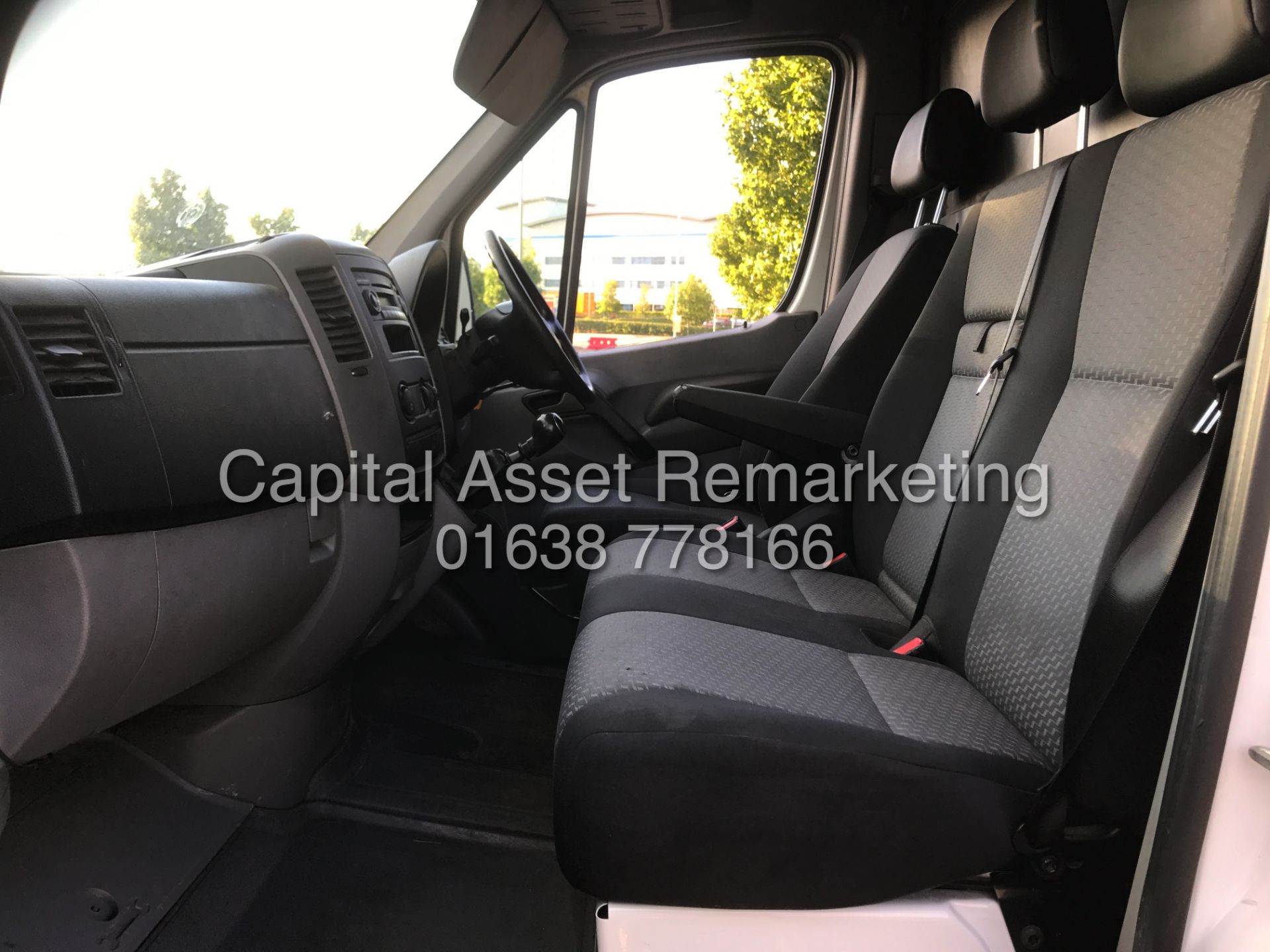 VOLKSWAGEN CRAFTER CR35 LWB 2.0TDI (2014 REG) 1 OWNER FSH - LONG WHEEL BASE - 4.2MTR - LOOK!! - Image 15 of 17