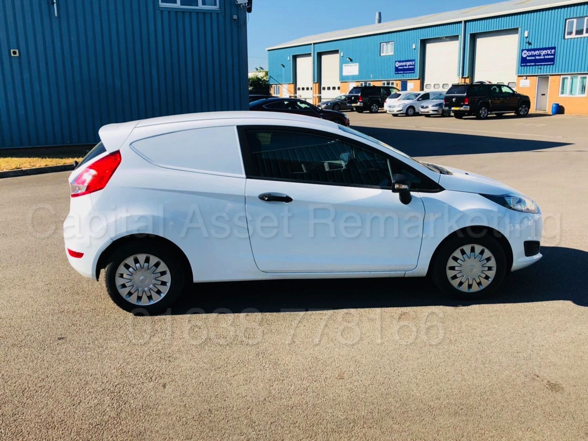 FORD FIESTA *TECH EDITION* 'LCV - PANEL VAN' (2013) 1.6 TDCI *ECONETIC* - STOP / START' - Image 12 of 32