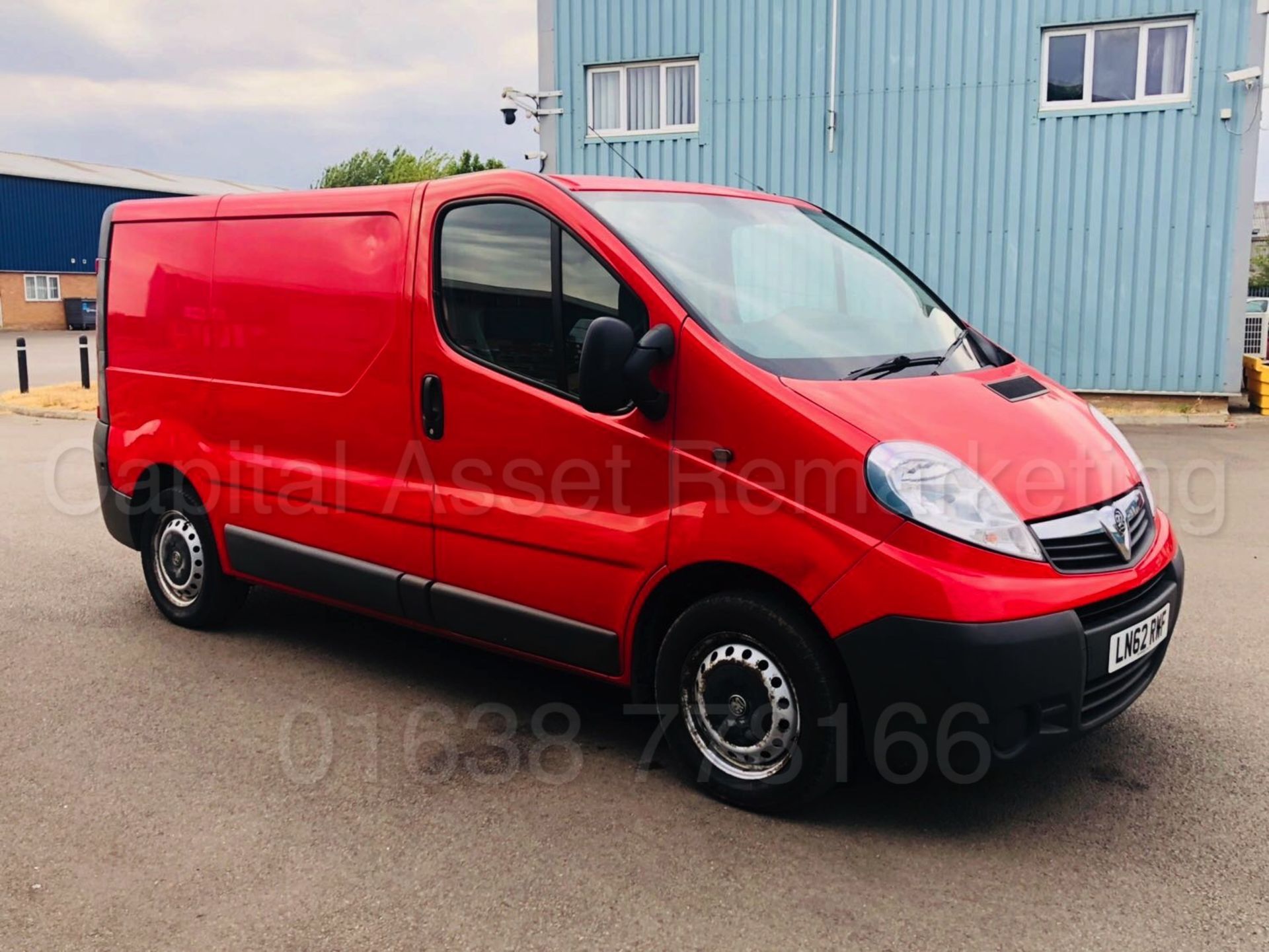 VAUXHALL VIVARO 2700 'SWB - PANEL VAN' (2013 MODEL) '2.0 CDTI - 115 BHP - 6 SPEED' **AIR CON**