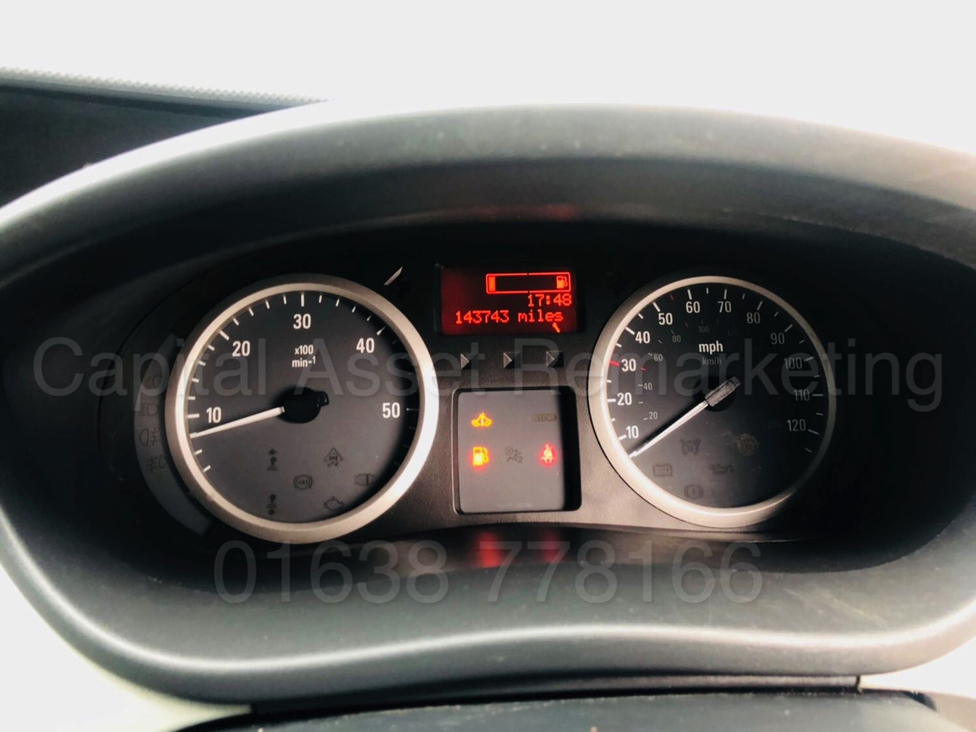 VAUXHALL VIVARO 2700 'SWB - PANEL VAN' (2013 MODEL) '2.0 CDTI - 115 BHP - 6 SPEED' **AIR CON** - Image 32 of 32