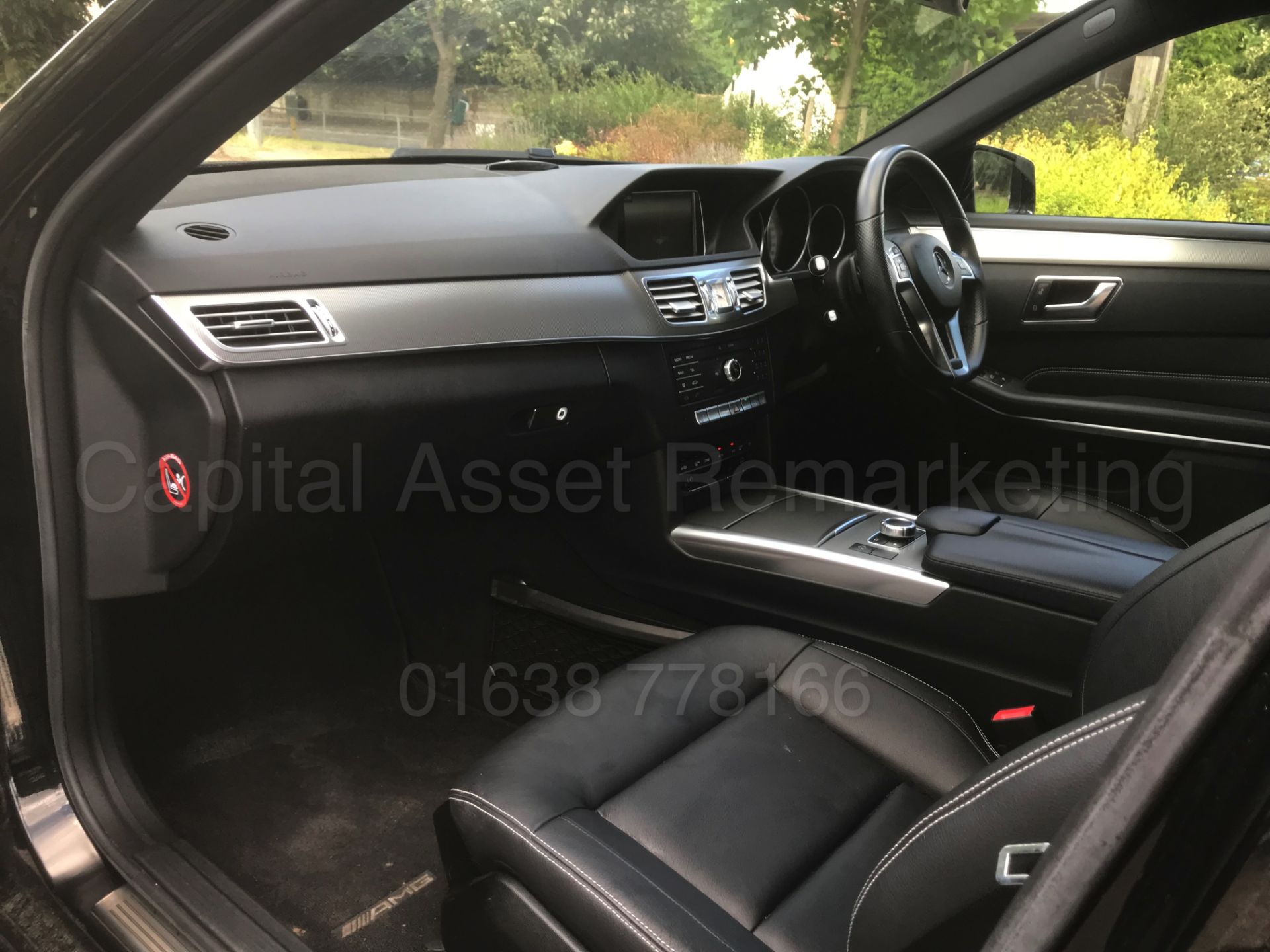 MERCEDES-BENZ E220D *AMG - NIGHT EDITION* SALOON (2016) '7G AUTO - LEATHER - SAT NAV' *LOW MILES* - Image 20 of 43