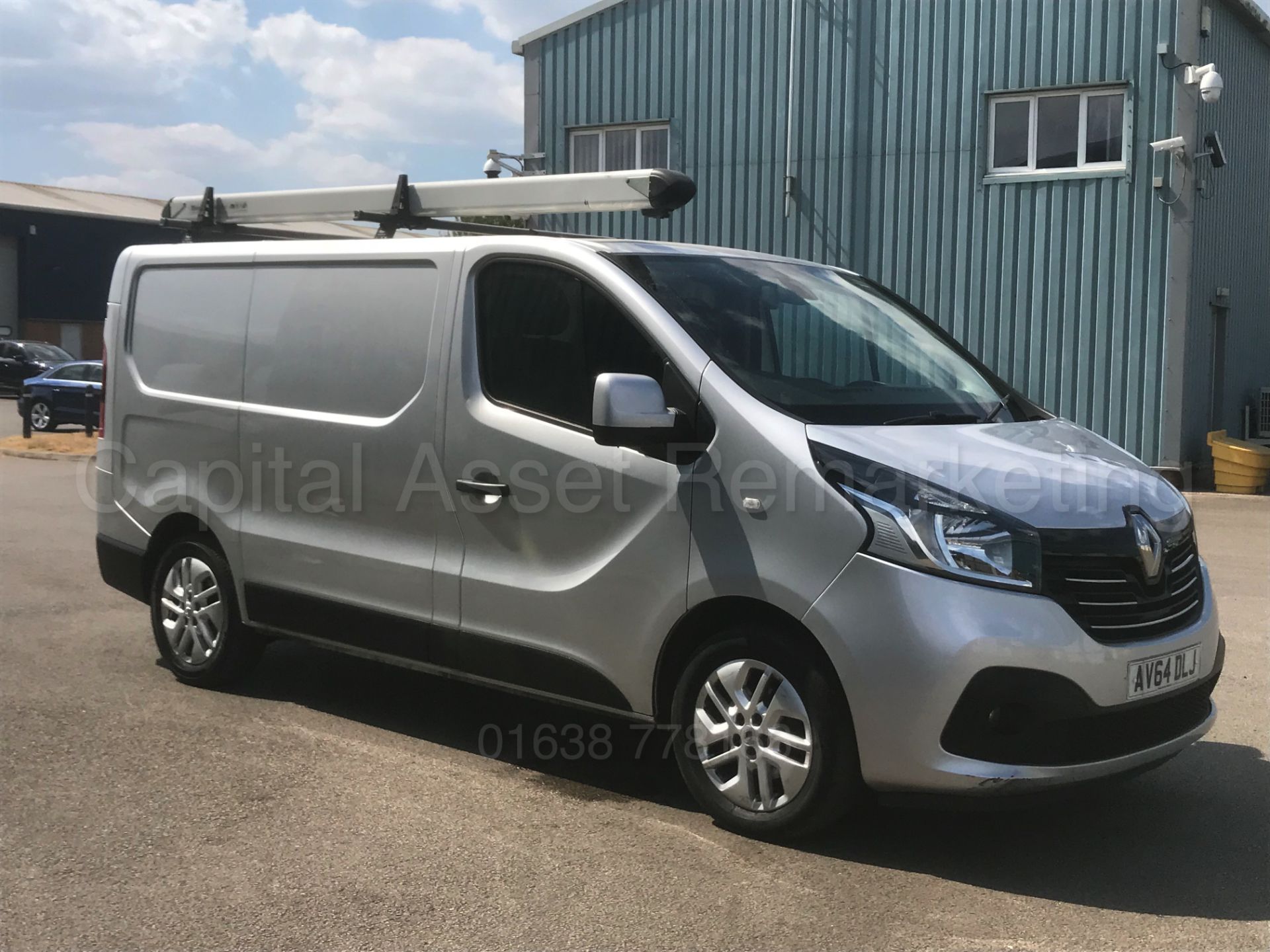 RENAULT TRAFIC *SPORT EDITION* (2015) '1.6 DCI -120 BHP - 6 SPEED' *SAT NAV - STOP/START*