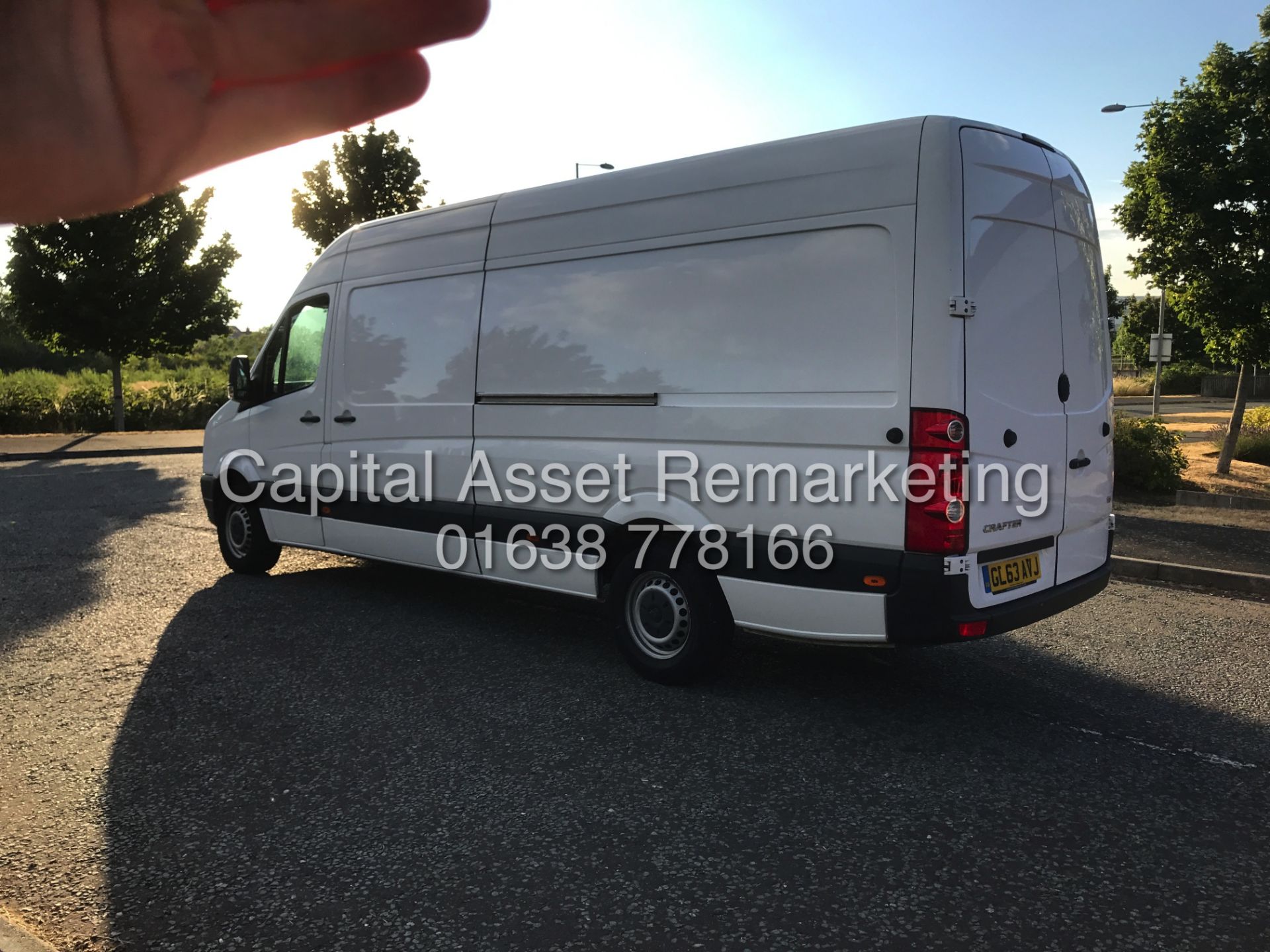 VOLKSWAGEN CRAFTER CR35 LWB 2.0TDI (2014 REG) 1 OWNER FSH - LONG WHEEL BASE - 4.2MTR - LOOK!! - Image 11 of 17