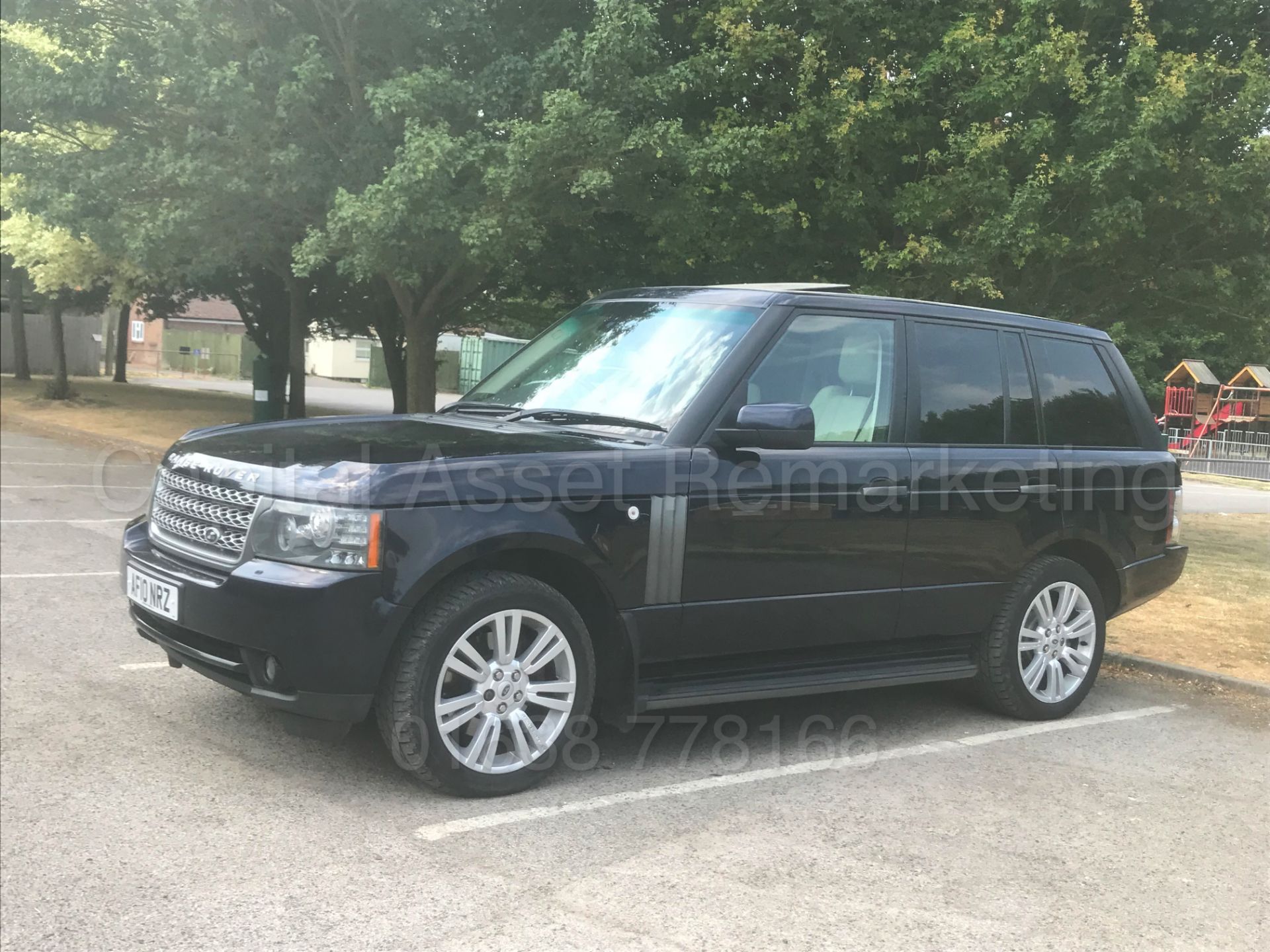 RANGE ROVER VOGUE **SE EDITION** (2010 - FACELIFT EDITION) 'TDV8 - 268 BHP - AUTO' **FULLY LOADED** - Image 6 of 62