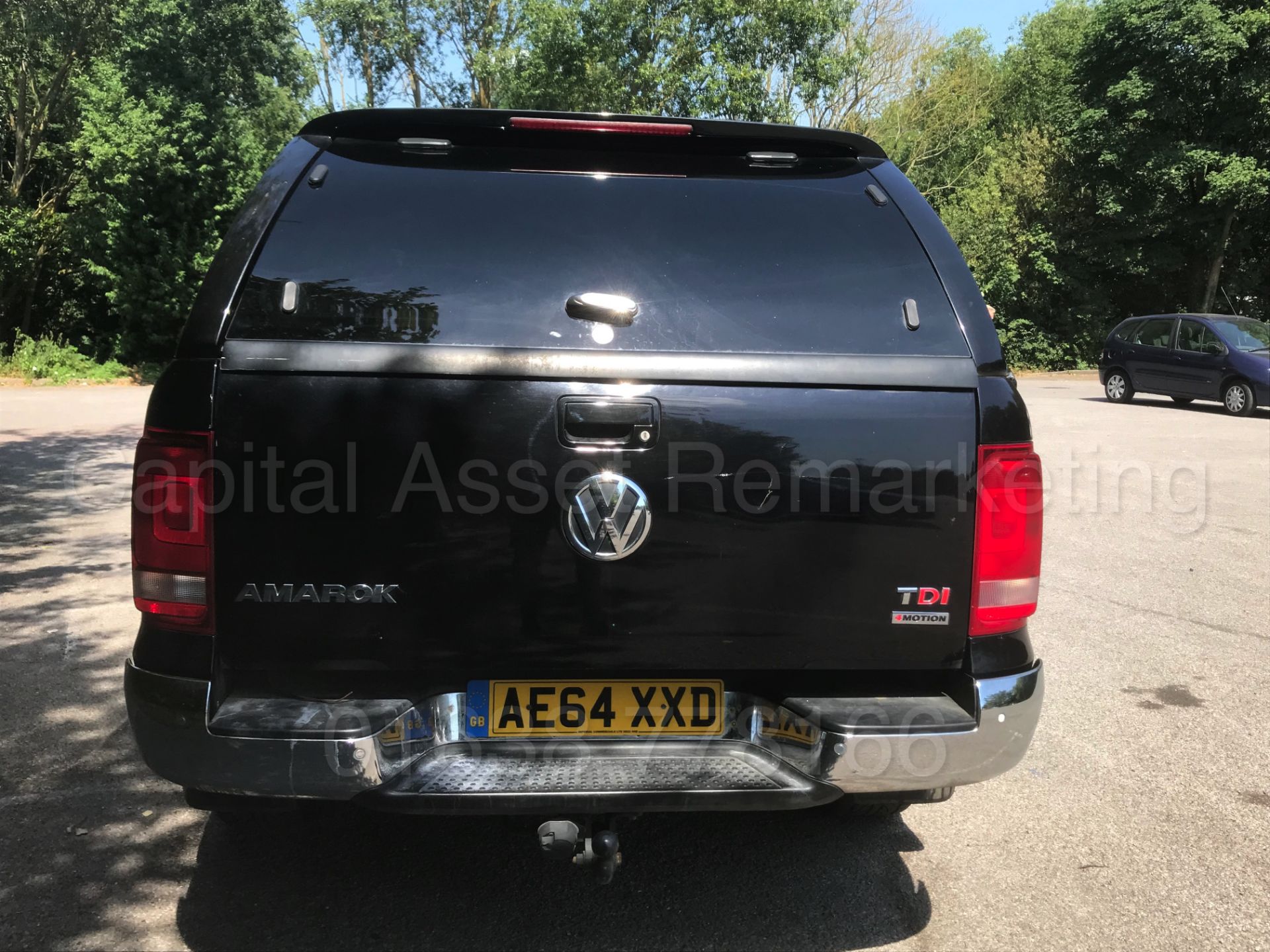 VOLKSWAGEN AMAROK **HIGHLINE** D/CAB PICK-UP (2015 MODEL) '2.0 TDI - 180 BHP - LEATHER - SAT NAV' - Image 10 of 40