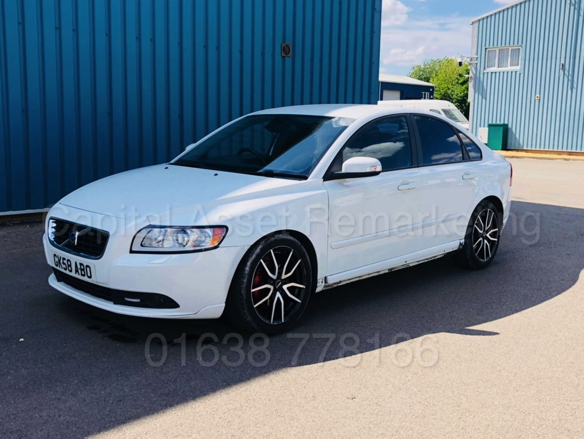 (On Sale) VOLVO S40 *SE EDITION* (2009 MODEL) '2.0 16V PETROL - 146 BHP - 5 SPEED' *AIR CON* - Image 3 of 22